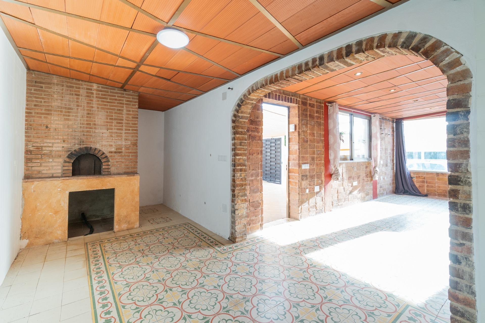 For sale - 4 Bedroom 2 Bathroom Villa in Torrevieja - Los altos  - Alicante