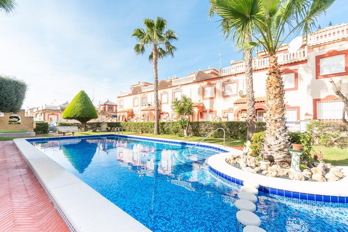 For sale - 2 Bedroom 1 Bathroom Duplex in Orihuela Costa - Playa Flamenca  - Alicante