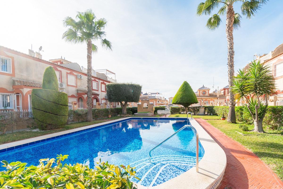 For sale - 2 Bedroom 1 Bathroom Duplex in Orihuela Costa - Playa Flamenca  - Alicante