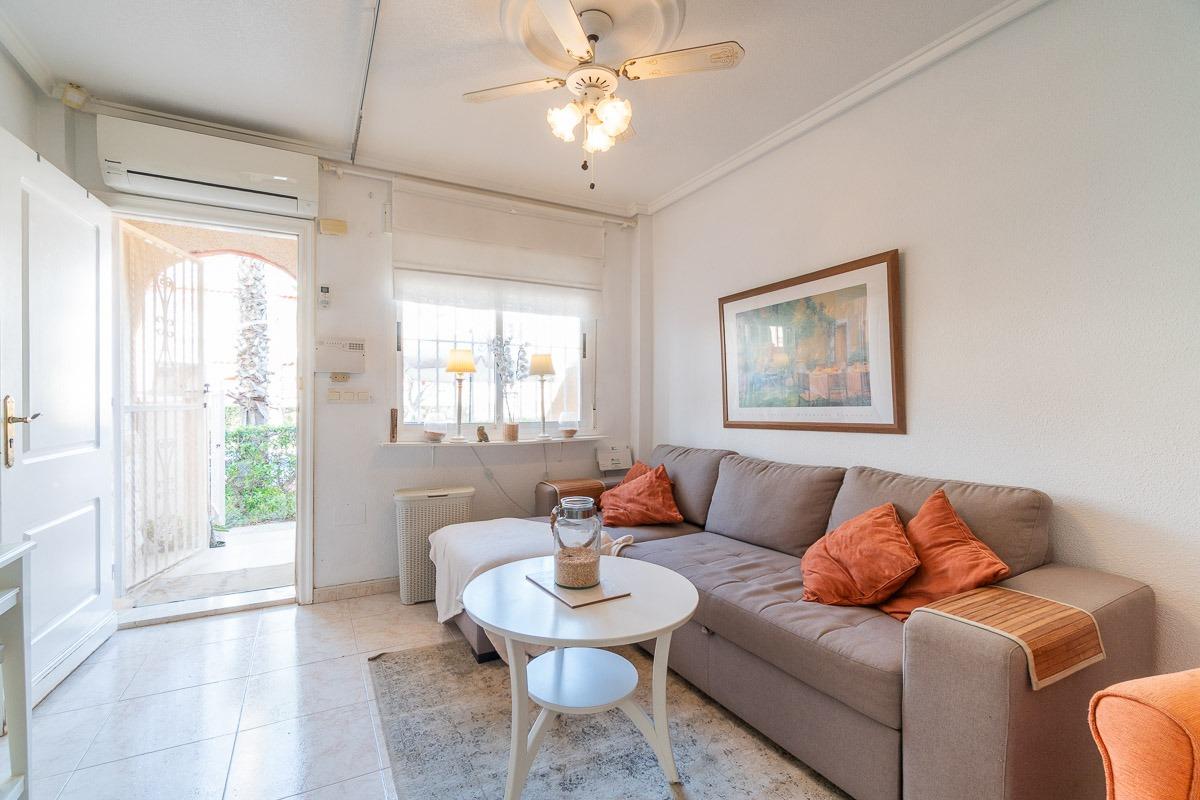 For sale - 2 Bedroom 1 Bathroom Duplex in Orihuela Costa - Playa Flamenca  - Alicante