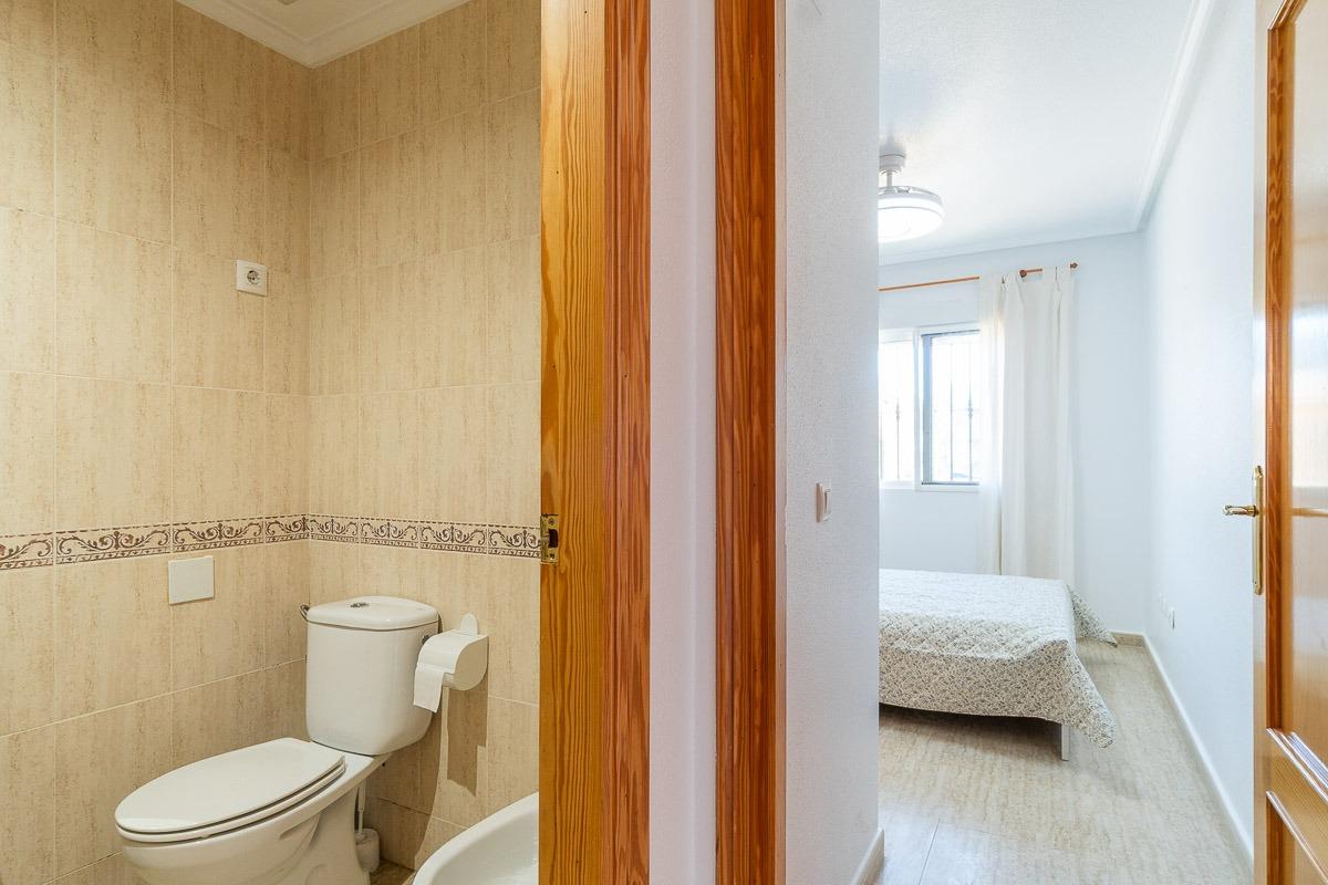For sale - 2 Bedroom 1 Bathroom Bungalow in Orihuela Costa - Villamartin  - Alicante