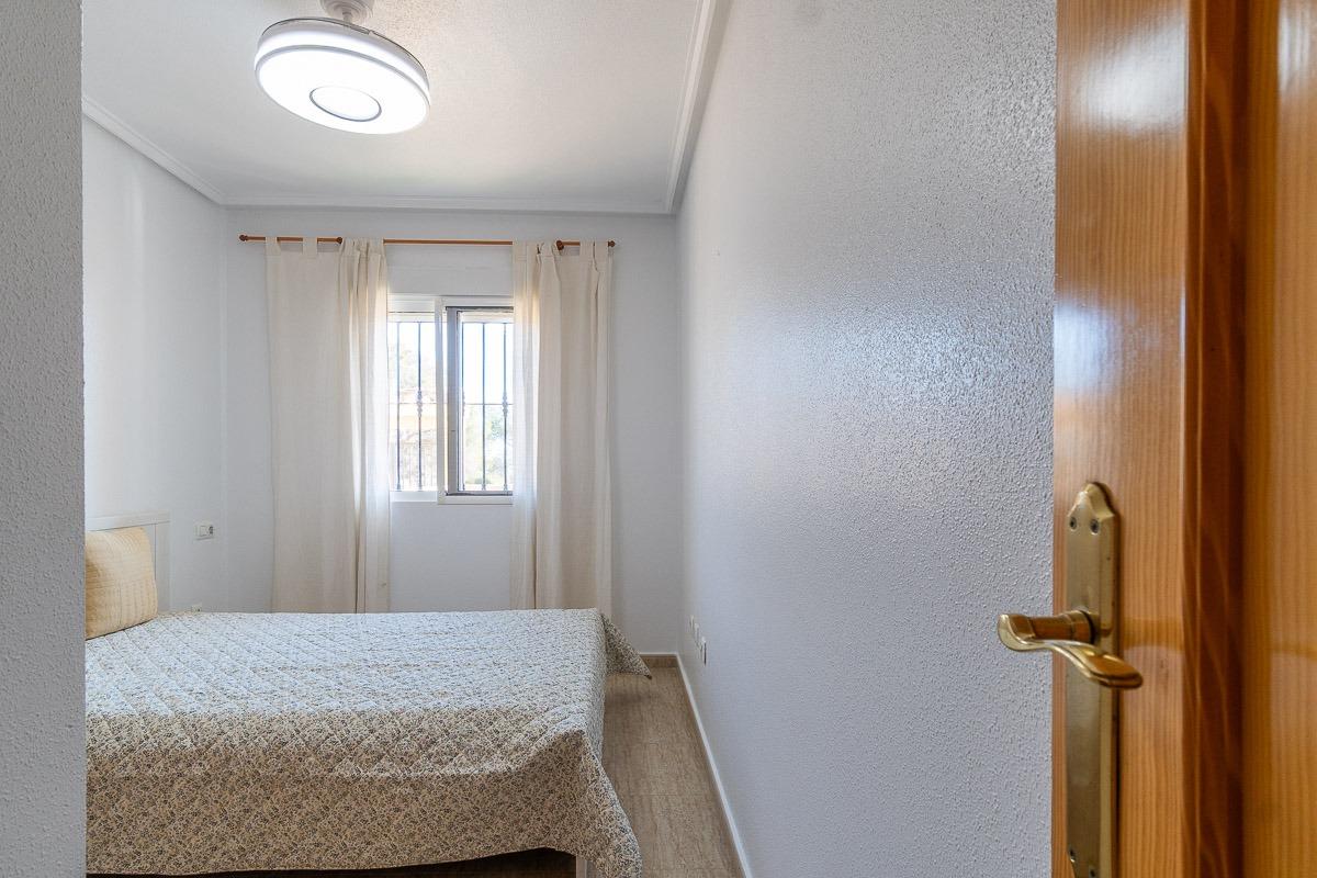 For sale - 2 Bedroom 1 Bathroom Bungalow in Orihuela Costa - Villamartin  - Alicante