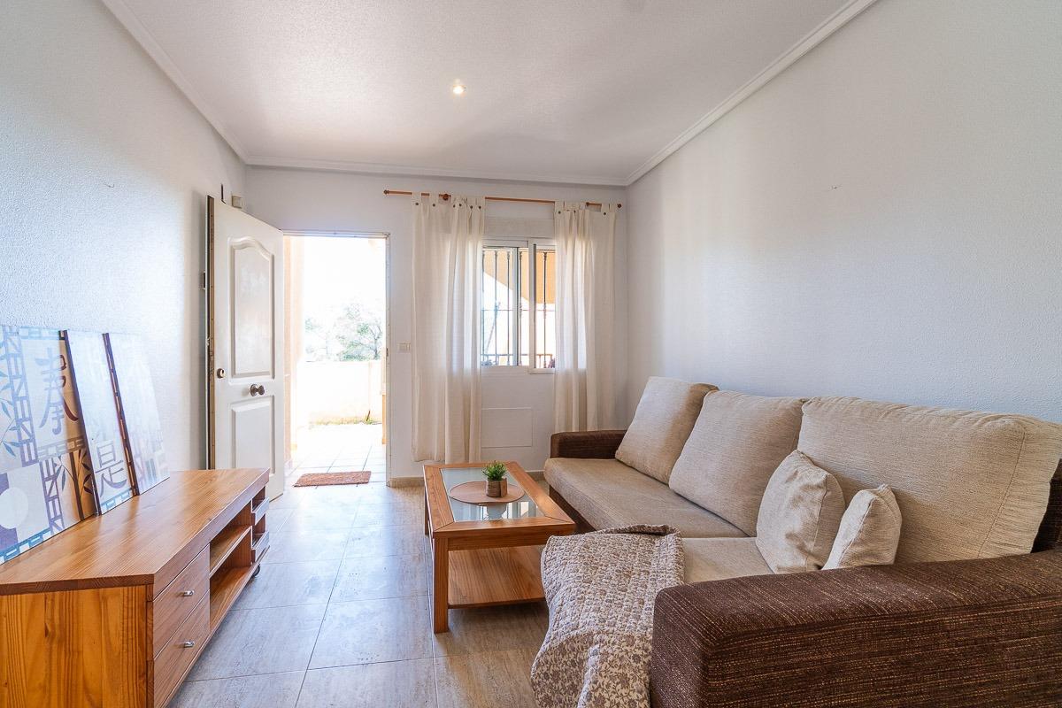 For sale - 2 Bedroom 1 Bathroom Bungalow in Orihuela Costa - Villamartin  - Alicante