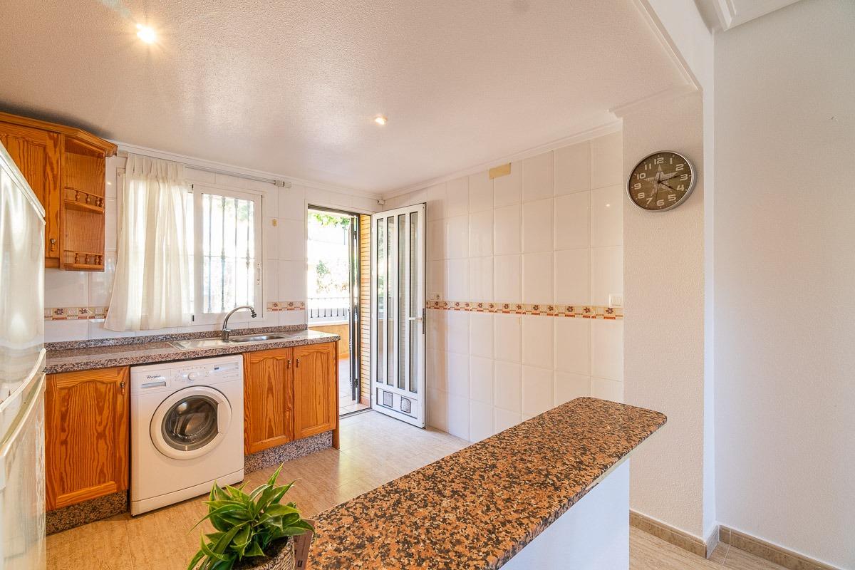 For sale - 2 Bedroom 1 Bathroom Bungalow in Orihuela Costa - Villamartin  - Alicante