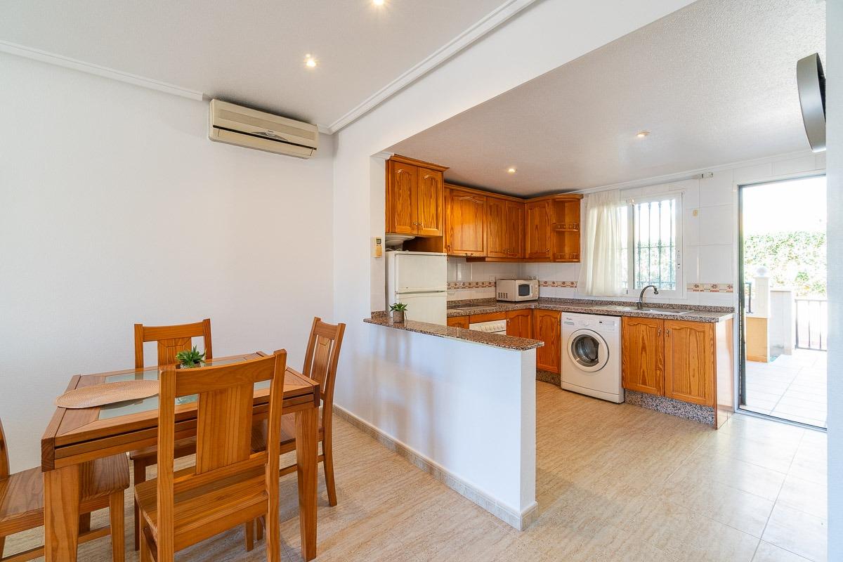For sale - 2 Bedroom 1 Bathroom Bungalow in Orihuela Costa - Villamartin  - Alicante