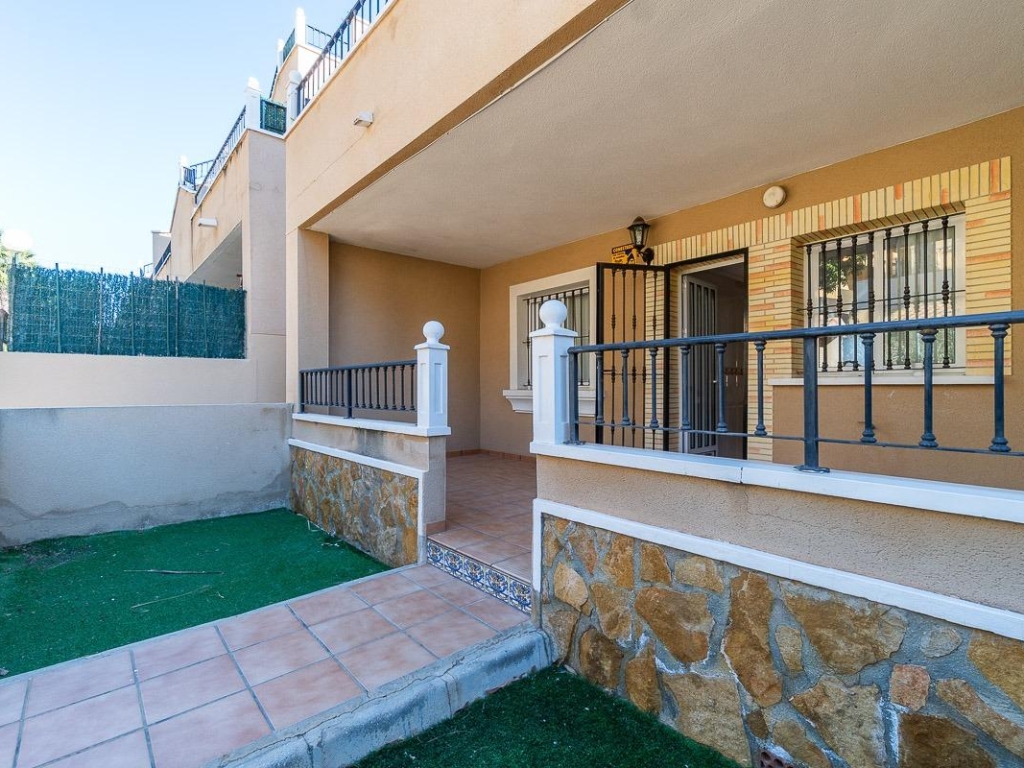 2 Bedroom 1 Bathroom Bungalow in Orihuela Costa