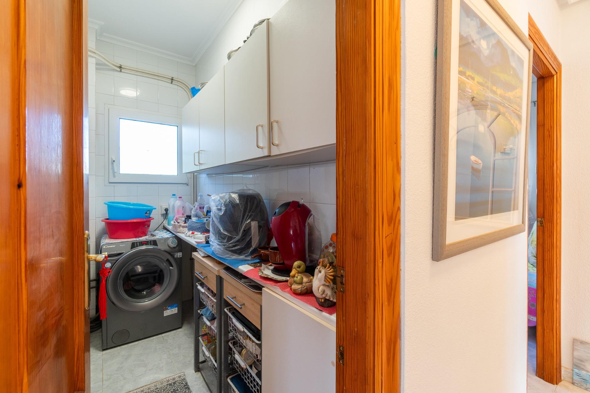 For sale - 3 Bedroom 2 Bathroom Villa in Orihuela Costa - La Zenia  - Alicante