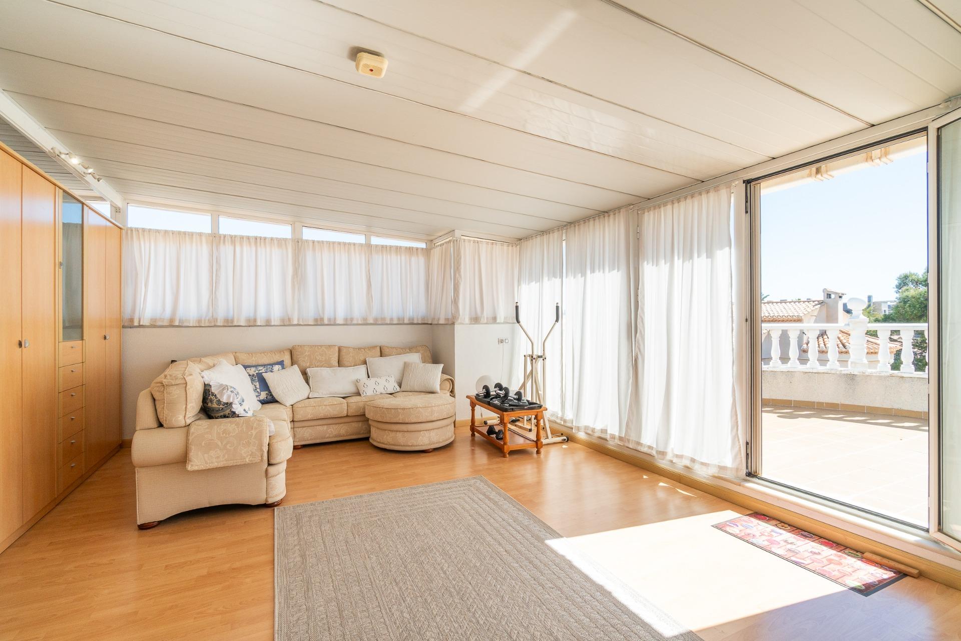 For sale - 3 Bedroom 2 Bathroom Villa in Orihuela Costa - La Zenia  - Alicante
