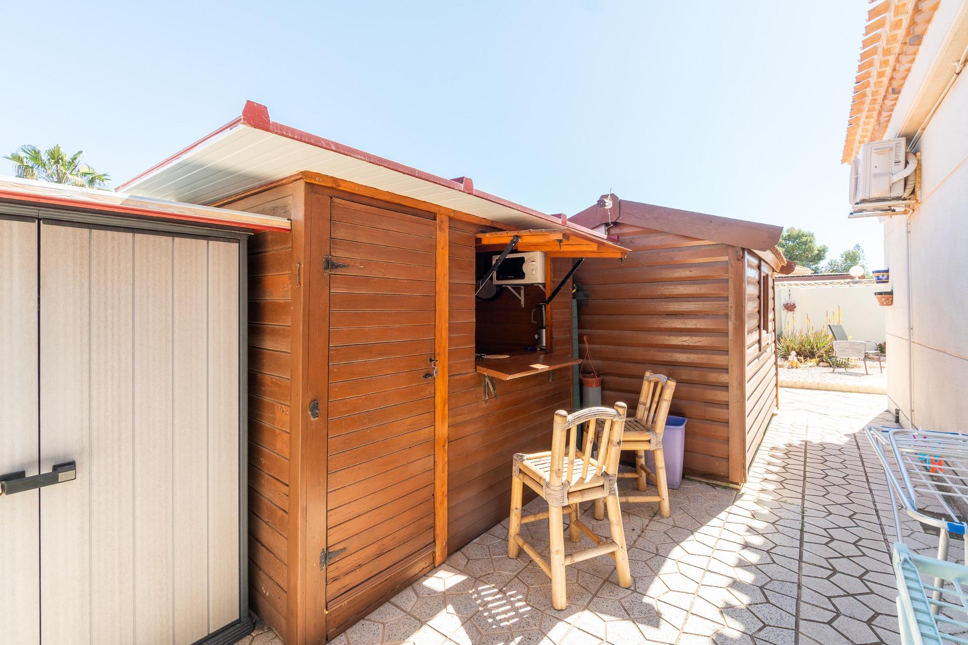 For sale - 3 Bedroom 2 Bathroom Villa in Orihuela Costa - La Zenia  - Alicante
