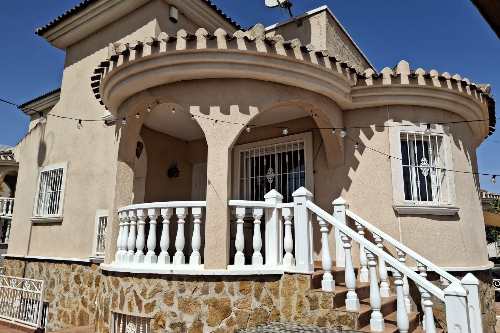 For sale - 4 Bedroom 3 Bathroom Villa Detached in Ciudad Quesada - Doña pepa  - Alicante