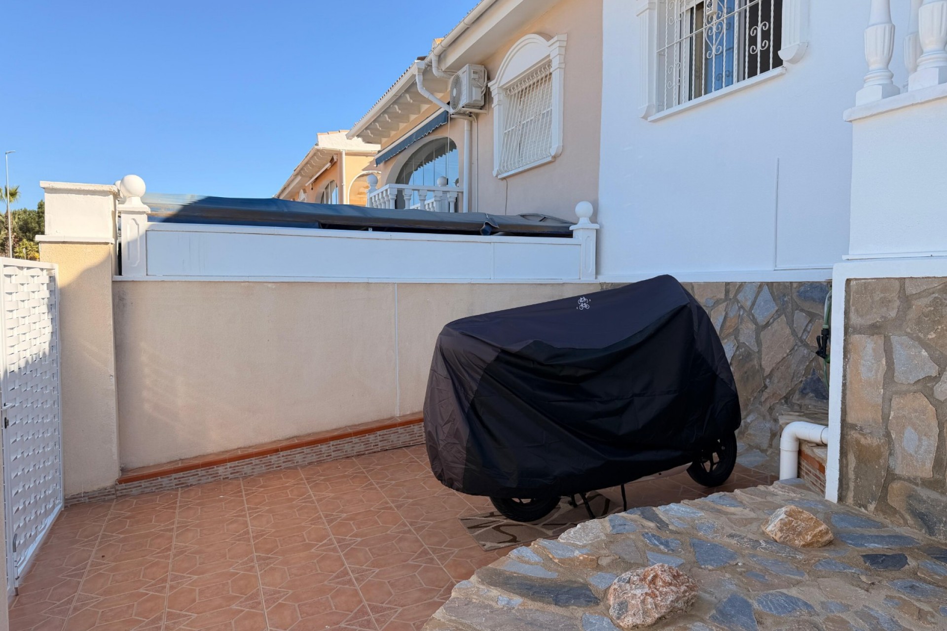 For sale - 2 Bedroom 2 Bathroom Semi-Detached in Ciudad Quesada - Rojales  - -