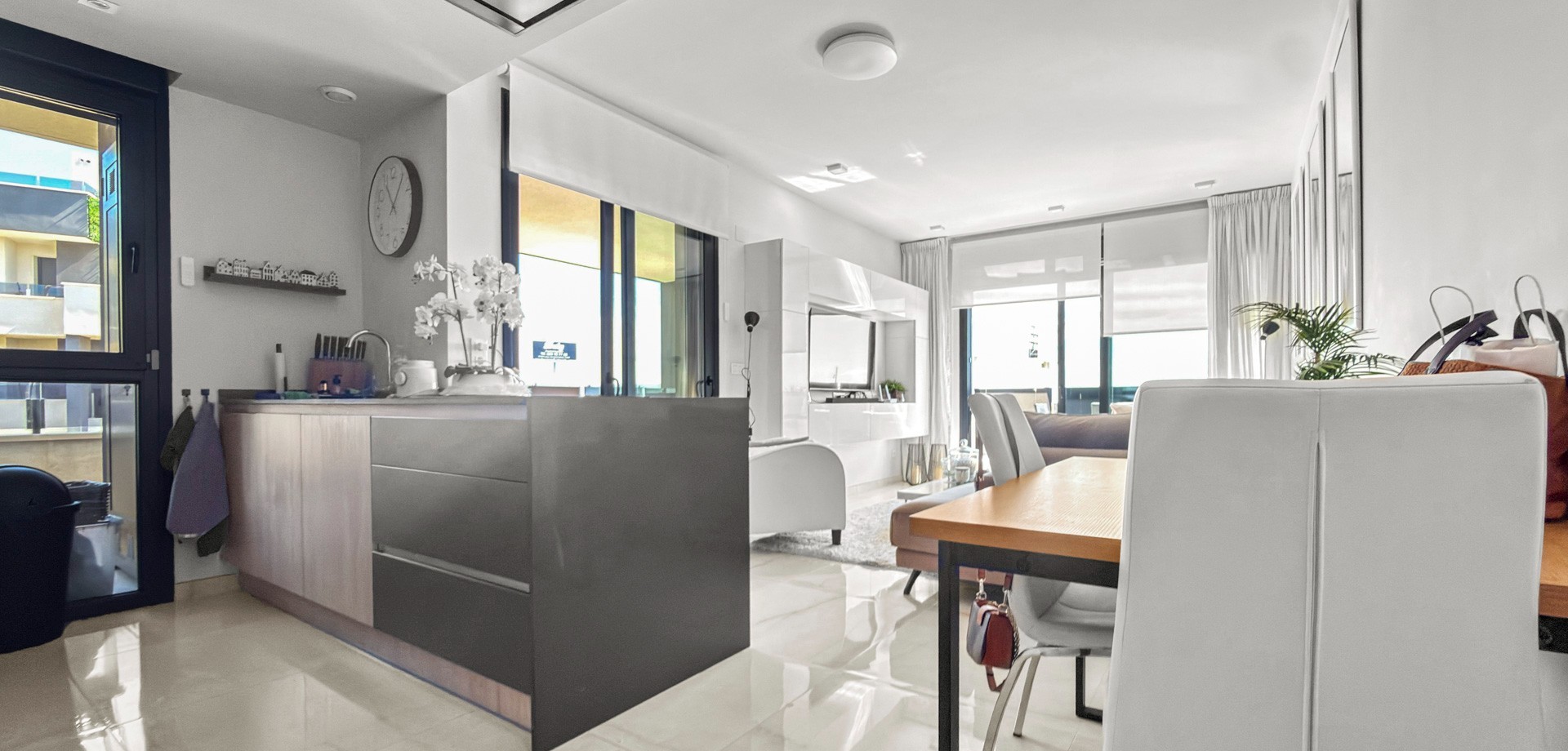 For sale - 3 Bedroom 2 Bathroom Apartment in Orihuela Costa - Playa Flamenca  - Costa Blanca (Alicante)