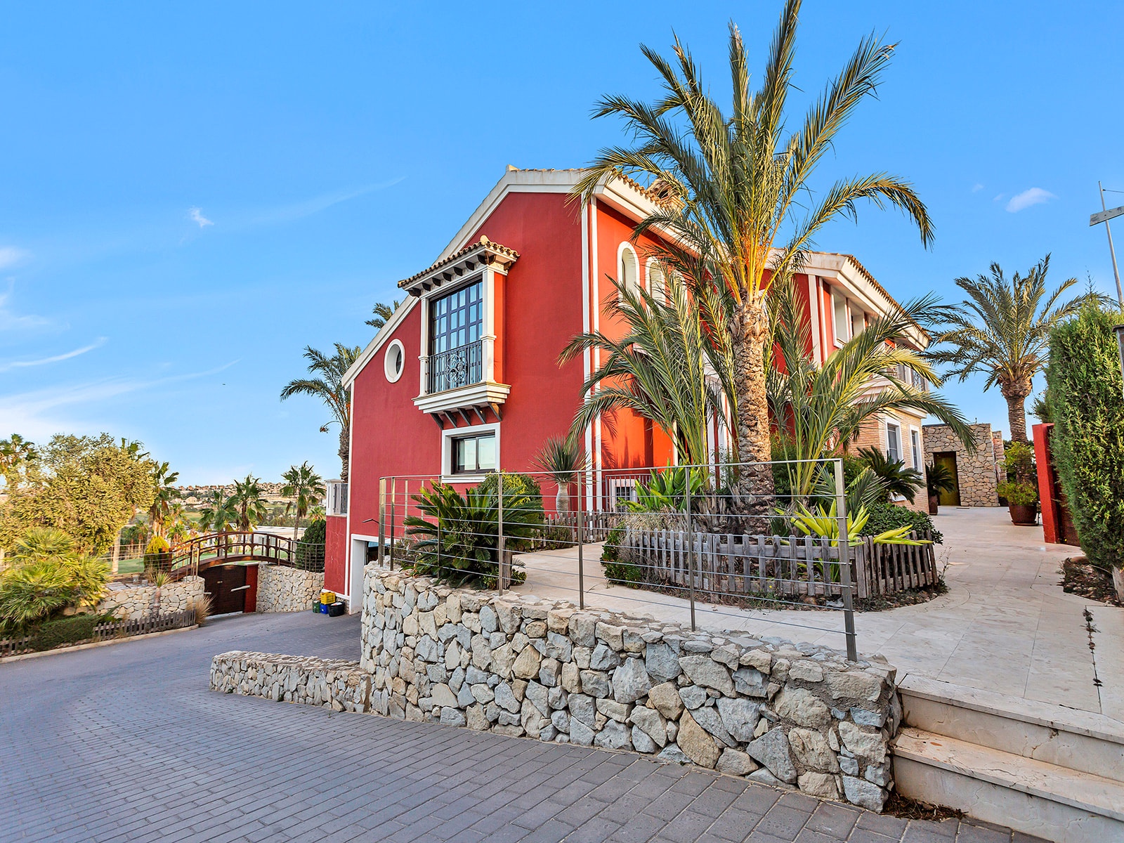 For sale - 6 Bedroom 7 Bathroom Villa in Algorfa - La Finca Golf  - Alicante