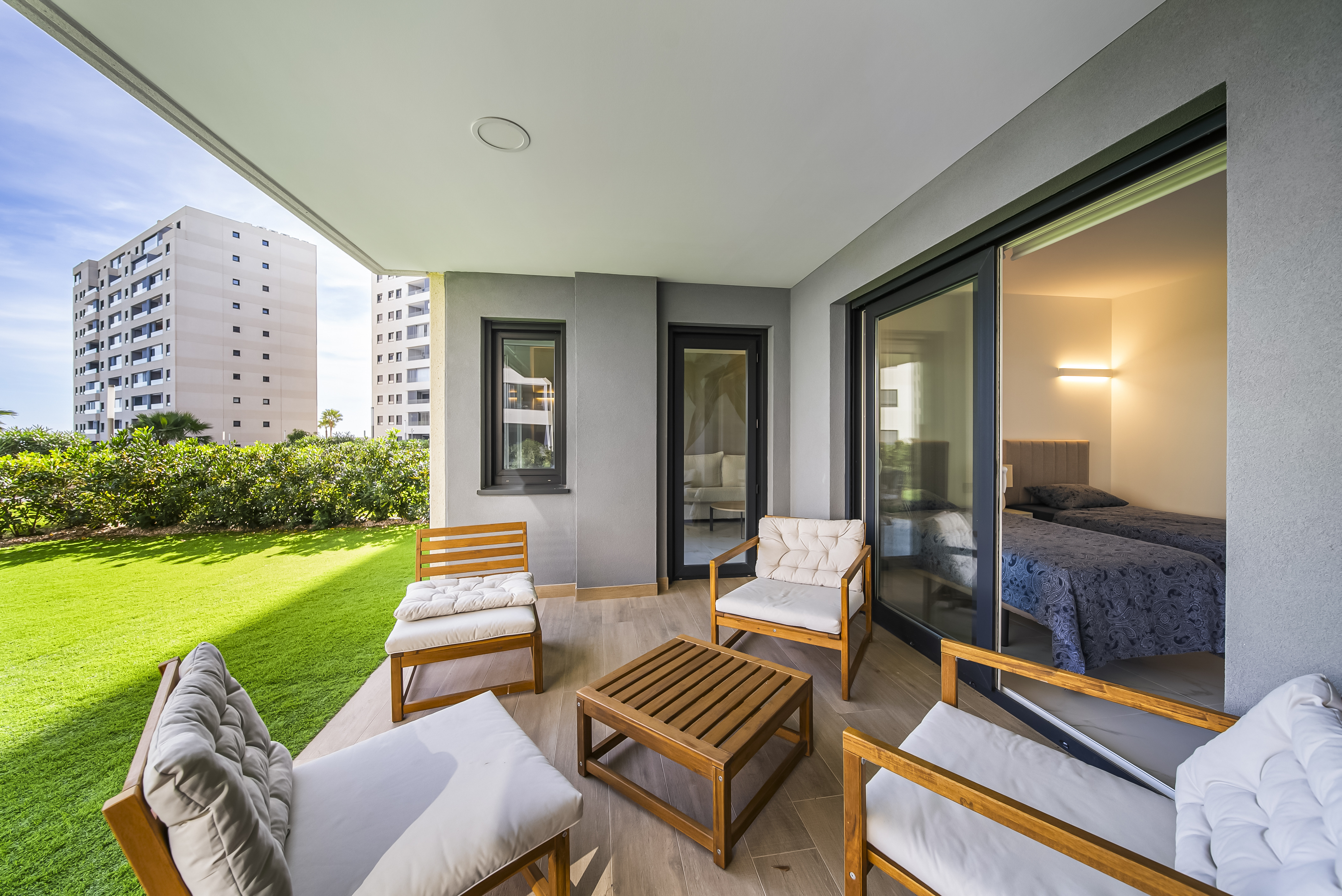 For sale - 2 Bedroom 2 Bathroom Apartamento in Torrevieja - Punta Prima  - Alicante