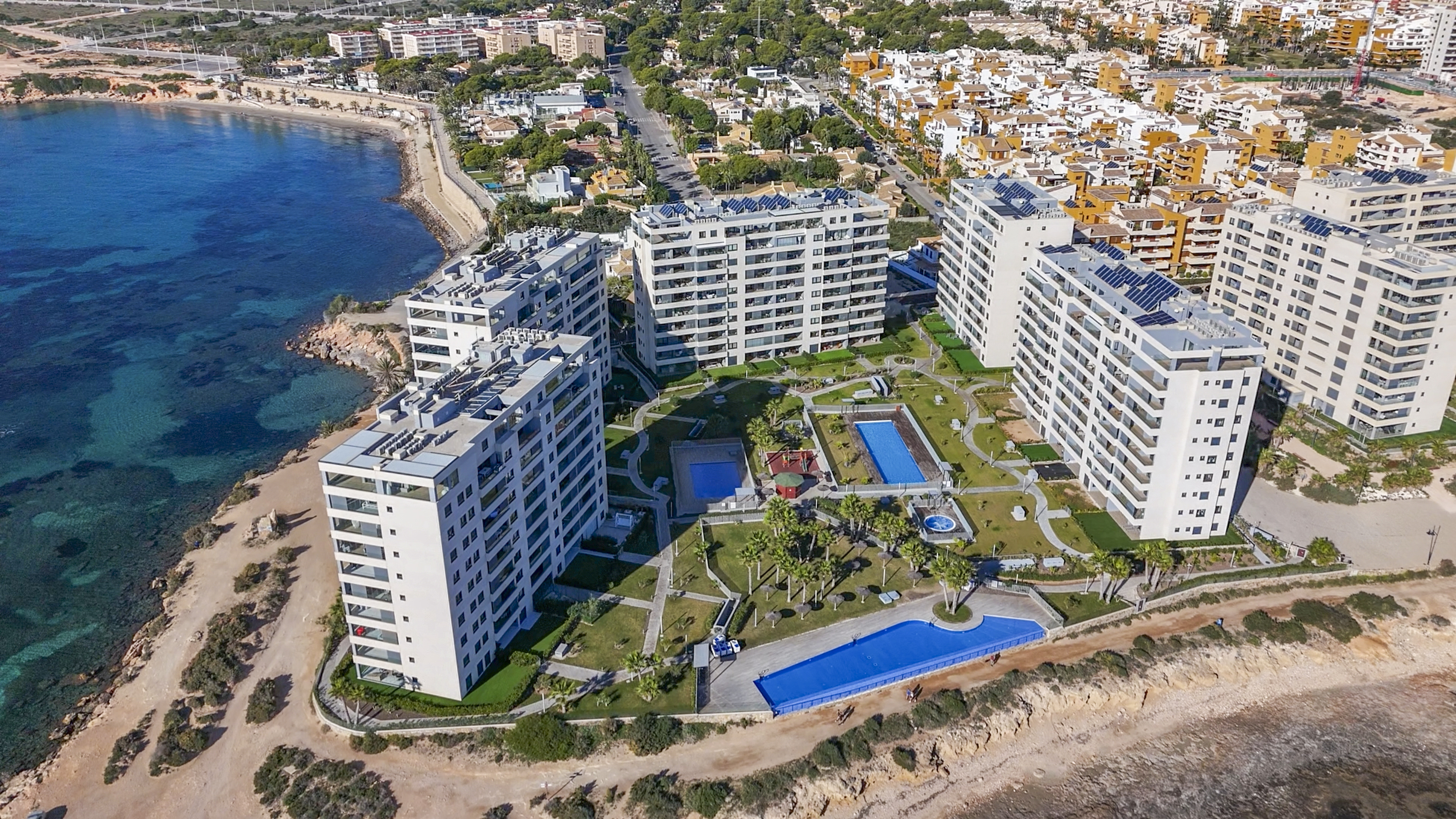 For sale - 2 Bedroom 2 Bathroom Apartamento in Torrevieja - Punta Prima  - Alicante