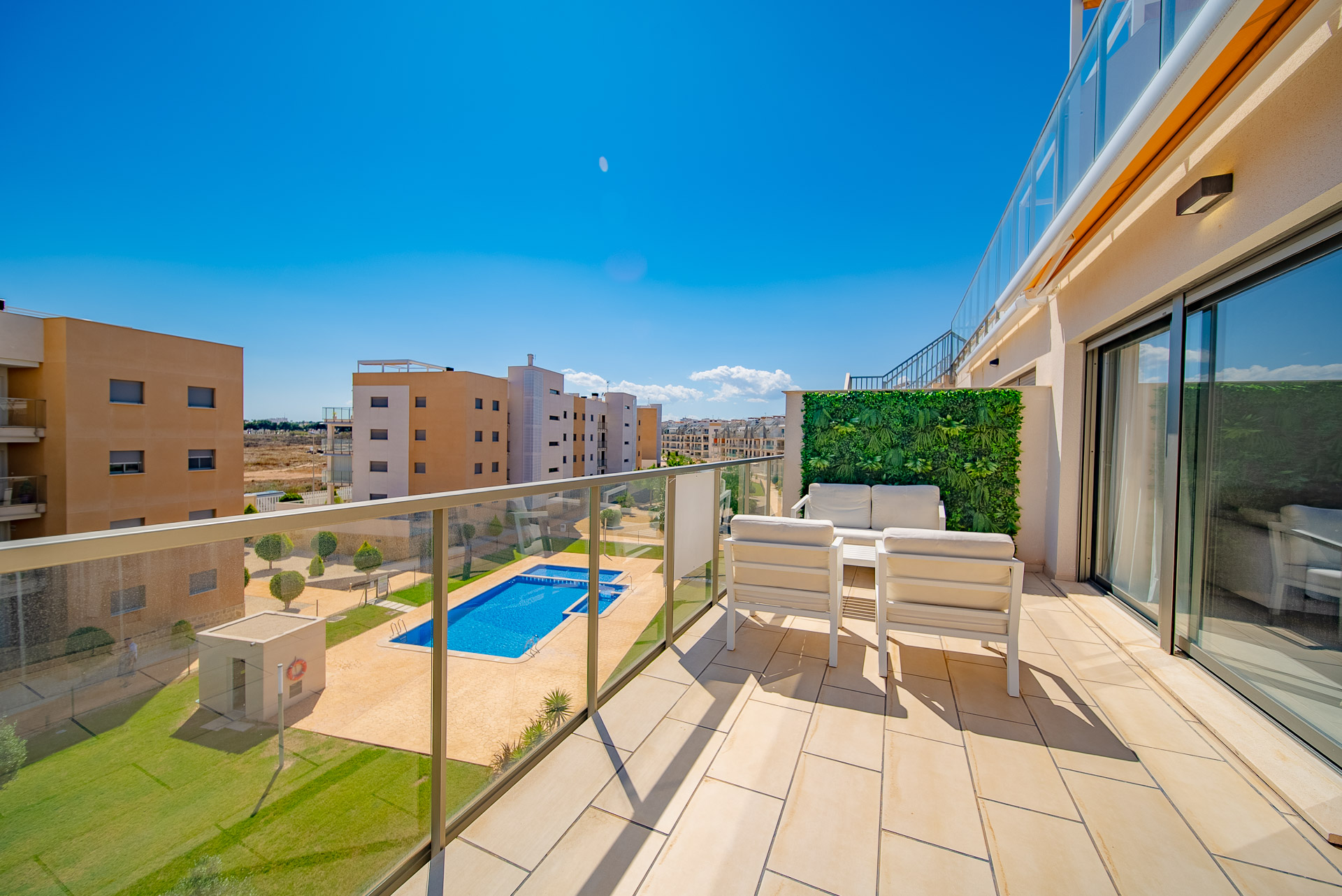 For sale - 3 Bedroom 2 Bathroom Ático in Orihuela Costa - Villamartin  - Alicante