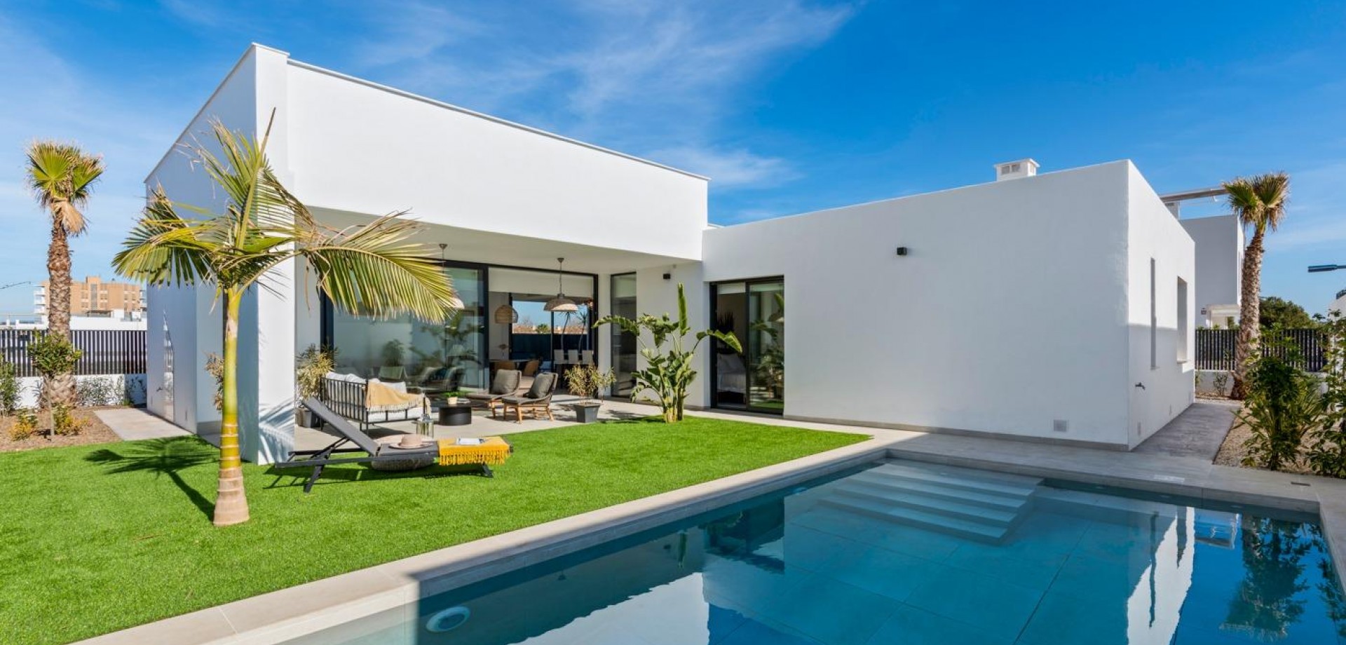 For sale - 3 Bedroom 2 Bathroom Detached Villa in Cartagena - Mar De Cristal  - Murcia