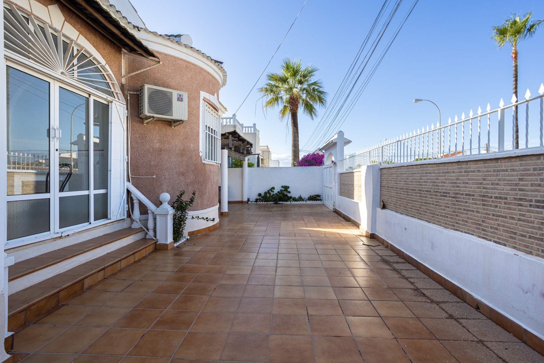 For sale - 3 Bedroom 2 Bathroom Detached Villa in Torrevieja - Urbanización San Luis  - Alicante