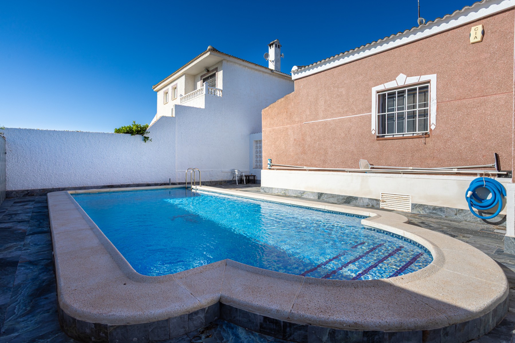 For sale - 3 Bedroom 2 Bathroom Detached Villa in Torrevieja - Urbanización San Luis  - Alicante
