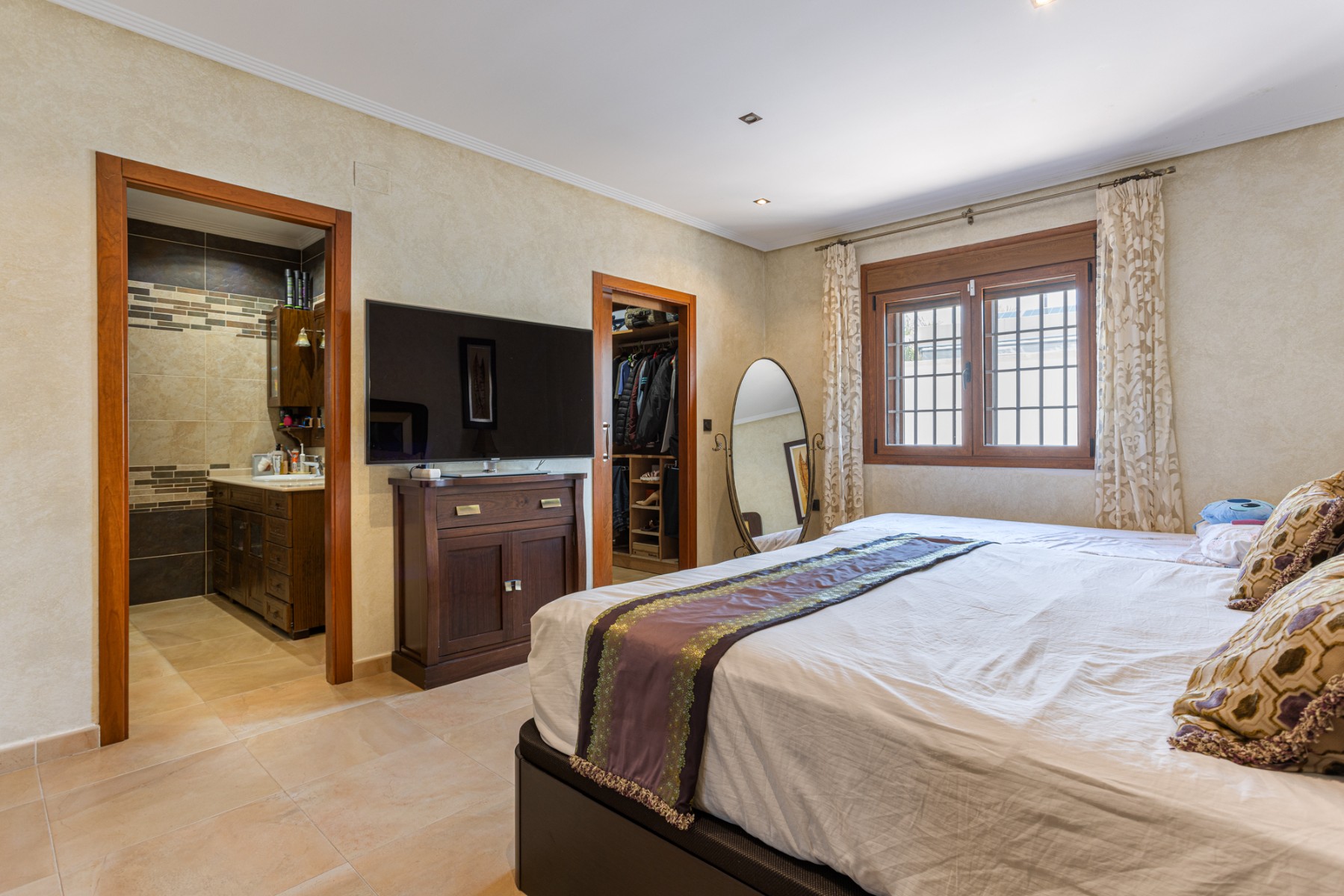 For sale - 4 Bedroom 3 Bathroom Detached Villa in Los Montesinos - La Herrada  - Alicante