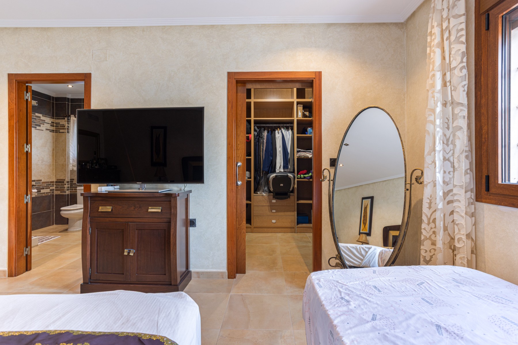 For sale - 4 Bedroom 3 Bathroom Detached Villa in Los Montesinos - La Herrada  - Alicante