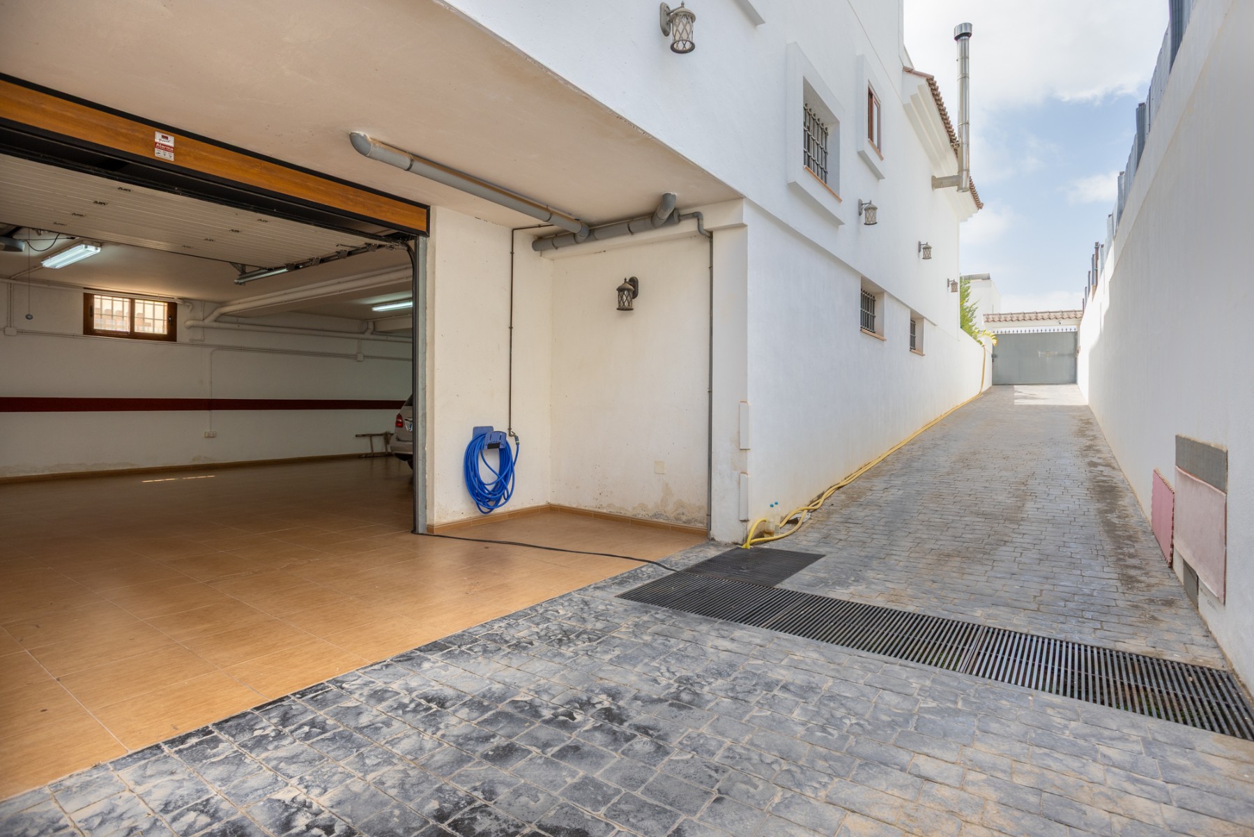 For sale - 4 Bedroom 3 Bathroom Detached Villa in Los Montesinos - La Herrada  - Alicante