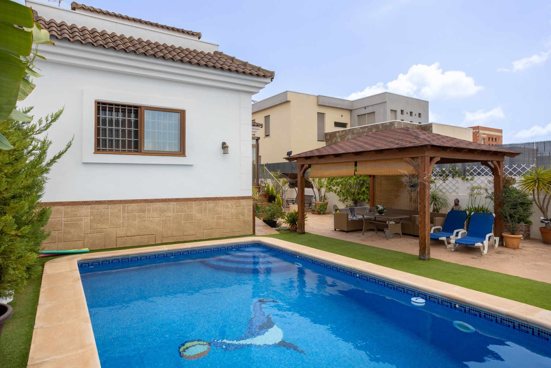 For sale - 4 Bedroom 3 Bathroom Detached Villa in Los Montesinos - La Herrada  - Alicante