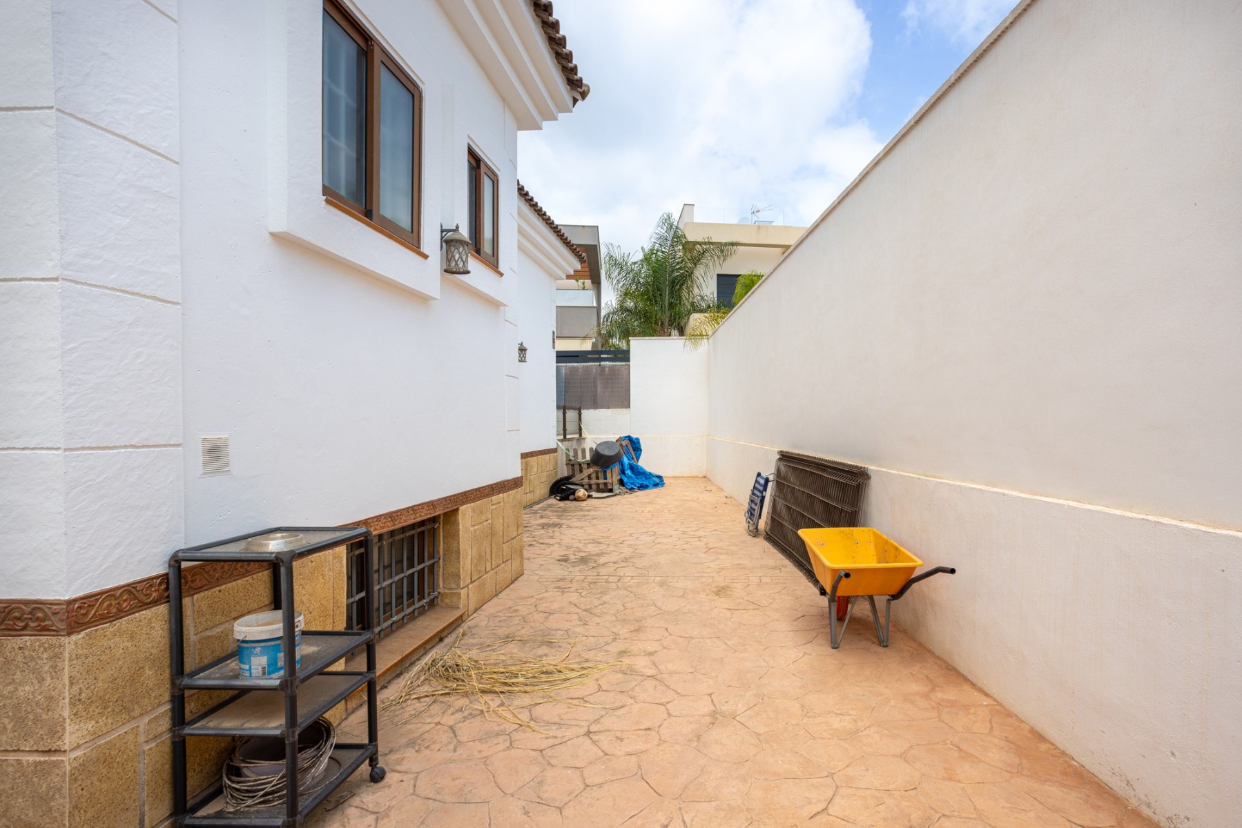 For sale - 4 Bedroom 3 Bathroom Detached Villa in Los Montesinos - La Herrada  - Alicante