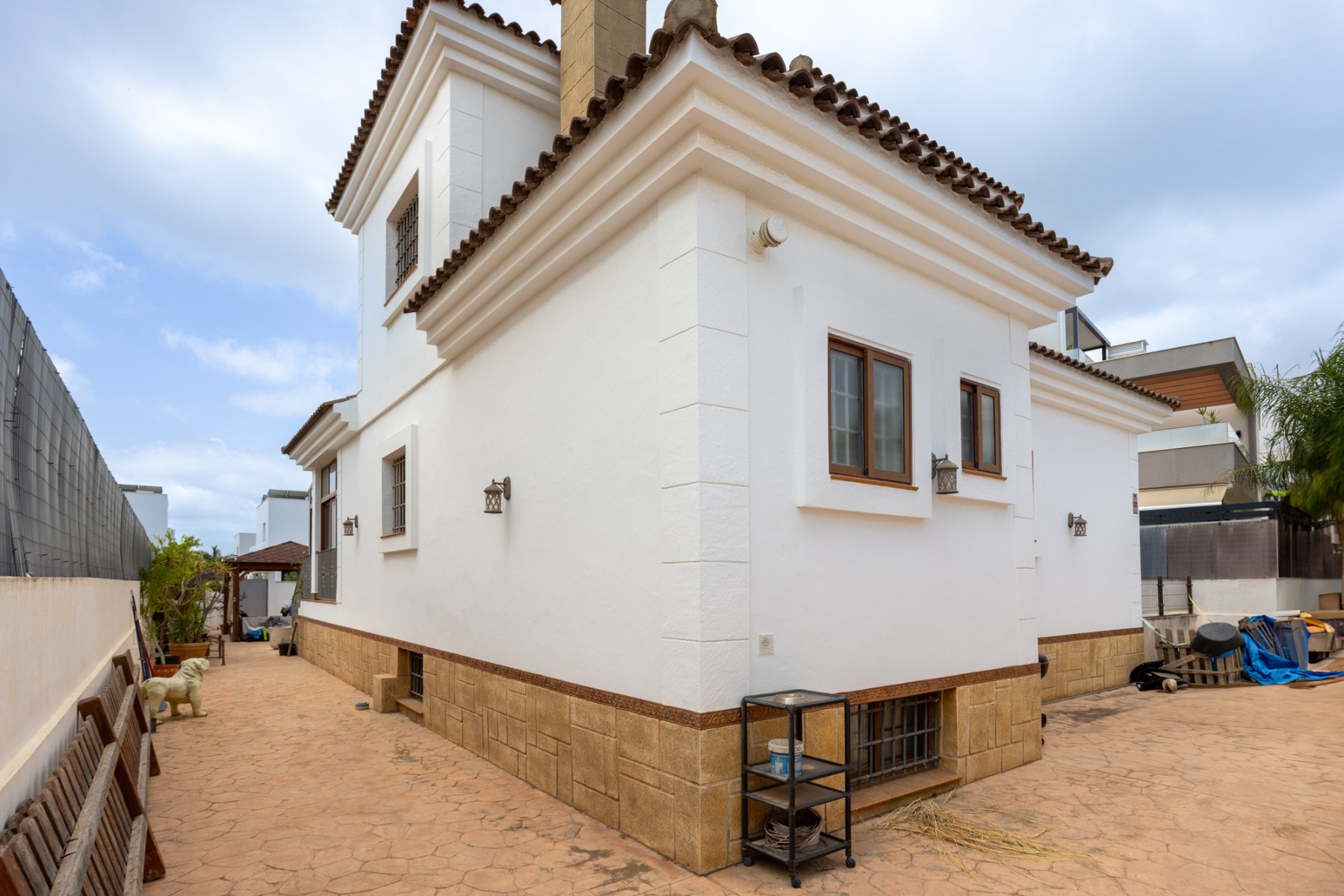 For sale - 4 Bedroom 3 Bathroom Detached Villa in Los Montesinos - La Herrada  - Alicante