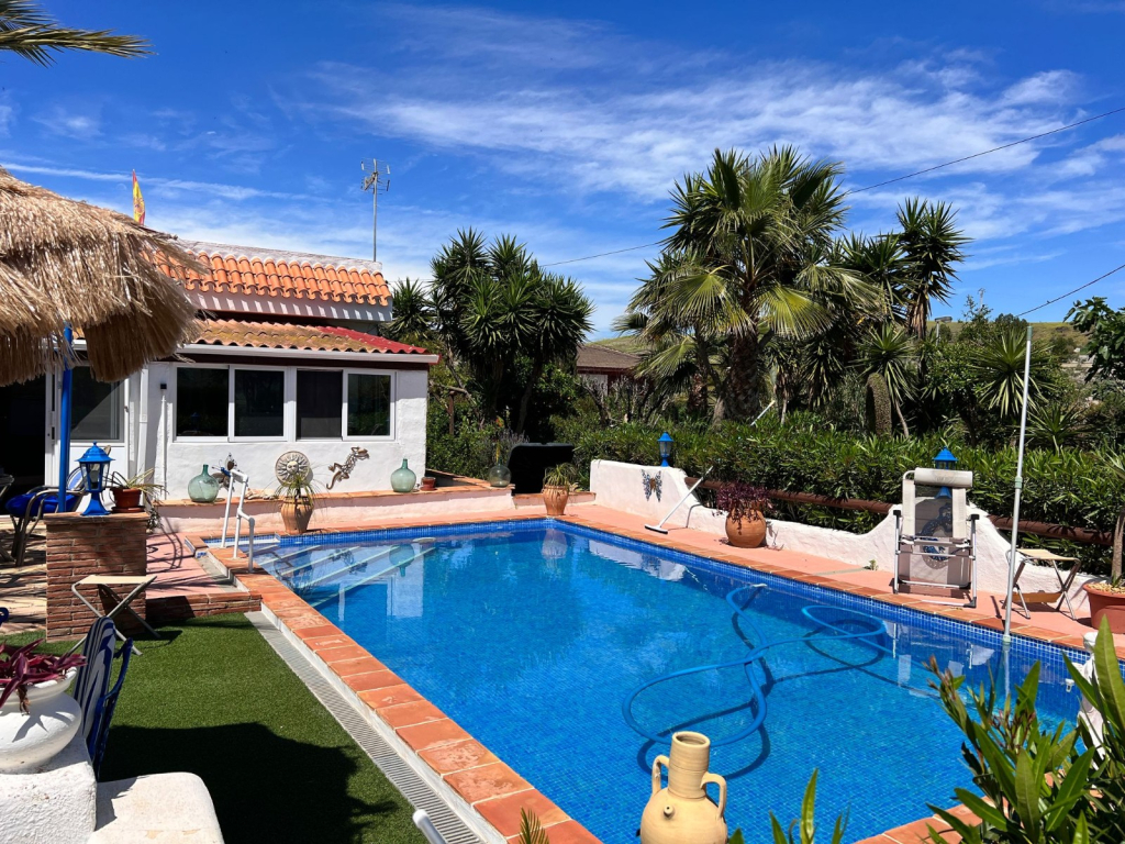 2 Bedroom 2 Bathroom Finca Country Property in Cartagena