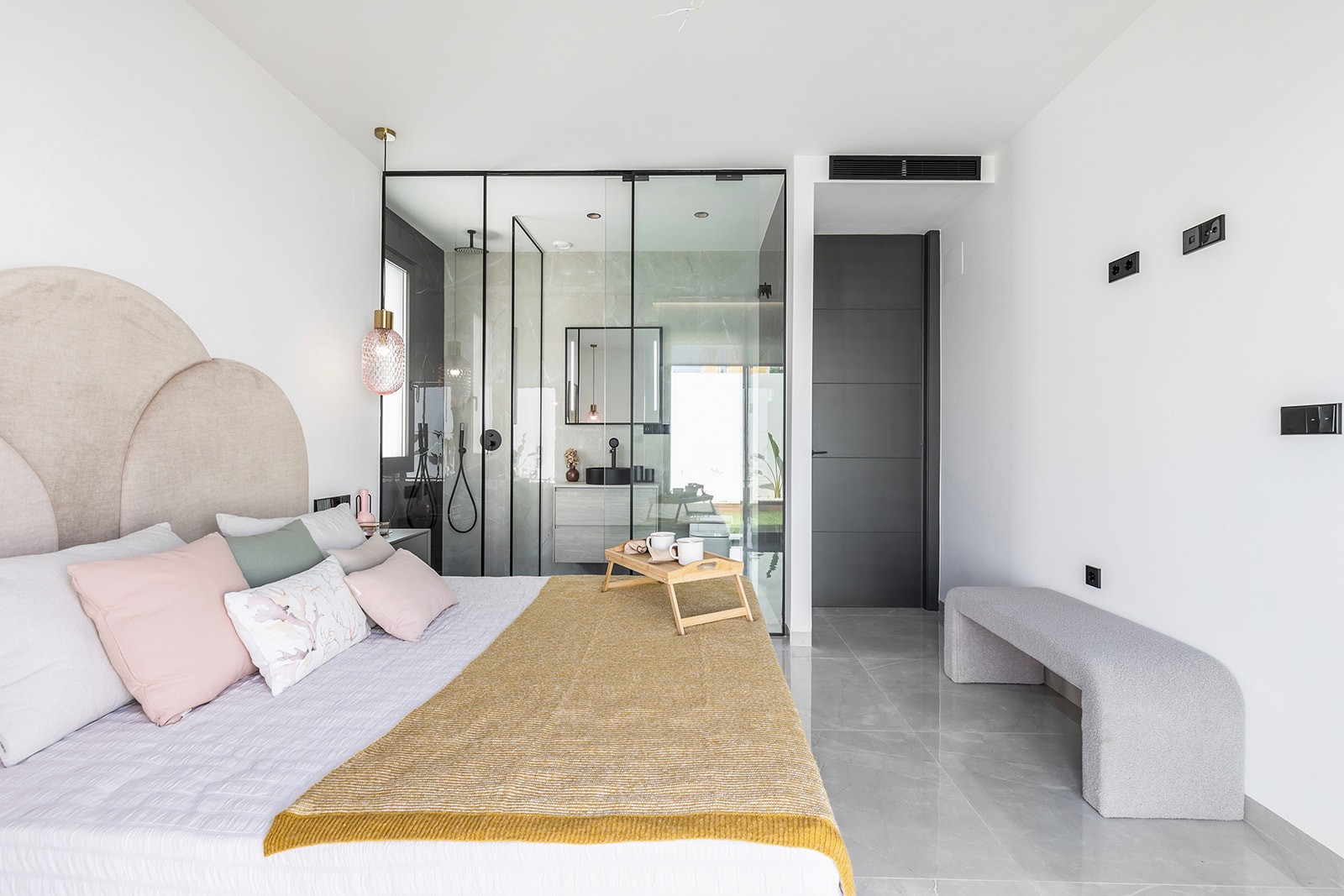 For sale - 3 Bedroom 2 Bathroom Villa in El Chaparral - Inland  - Alicante