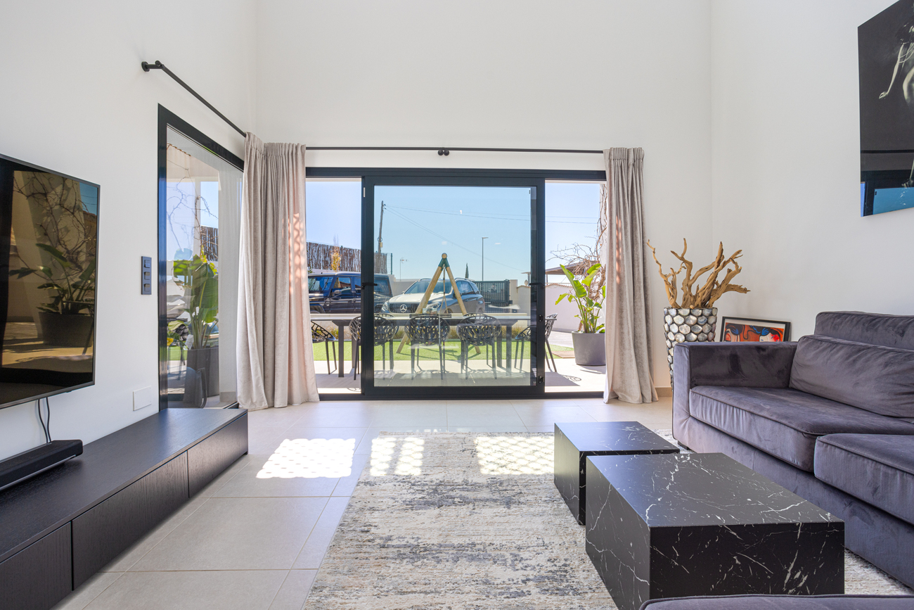 For sale - 4 Bedroom 3 Bathroom Villa in Ciudad Quesada - center  - Alicante