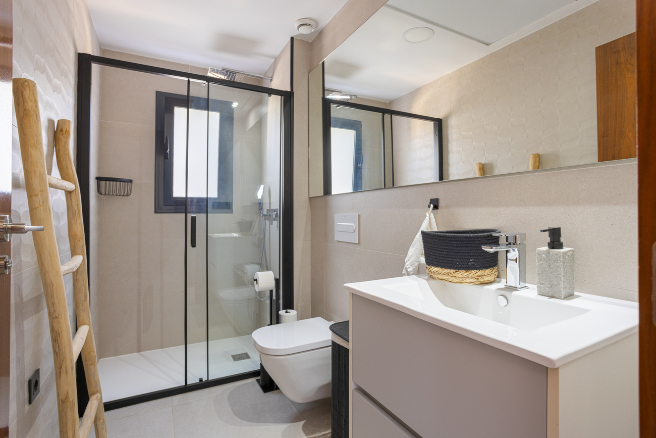 For sale - 4 Bedroom 3 Bathroom Villa in Ciudad Quesada - center  - Alicante