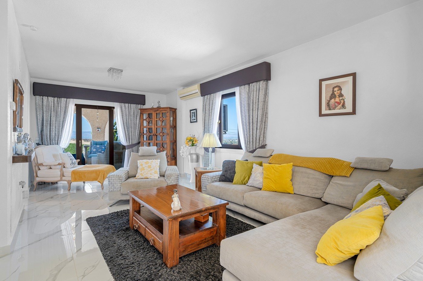 For sale - 5 Bedroom 4 Bathroom Villa in Almoradi - Inland  - Alicante