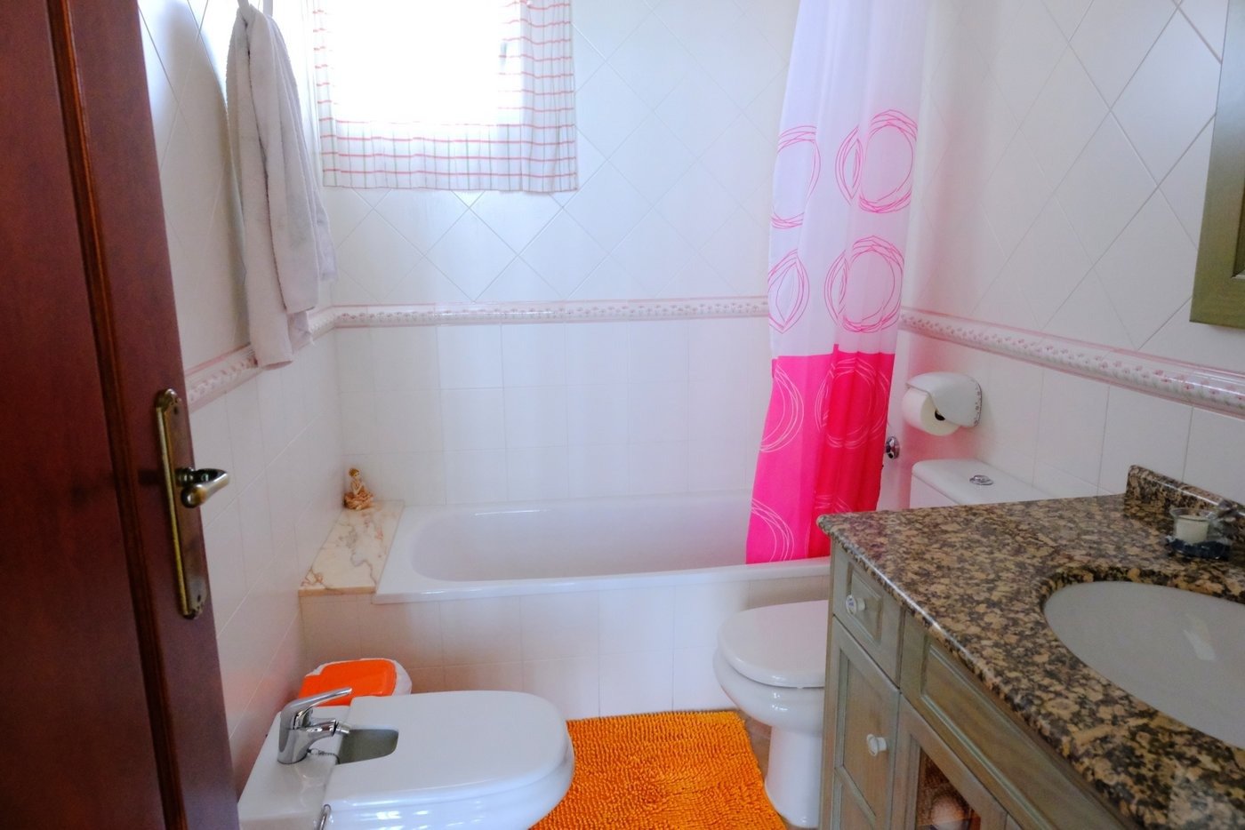 For sale - 5 Bedroom 3 Bathroom Villa in Orihuela - Orihuela Ciudad  - Alicante