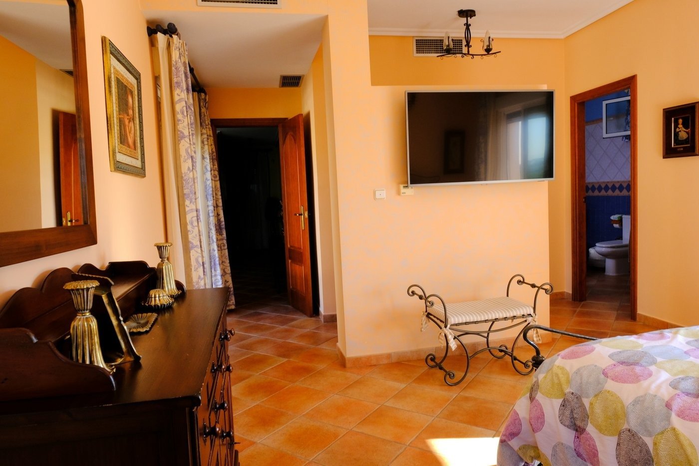For sale - 5 Bedroom 3 Bathroom Villa in Orihuela - Orihuela Ciudad  - Alicante