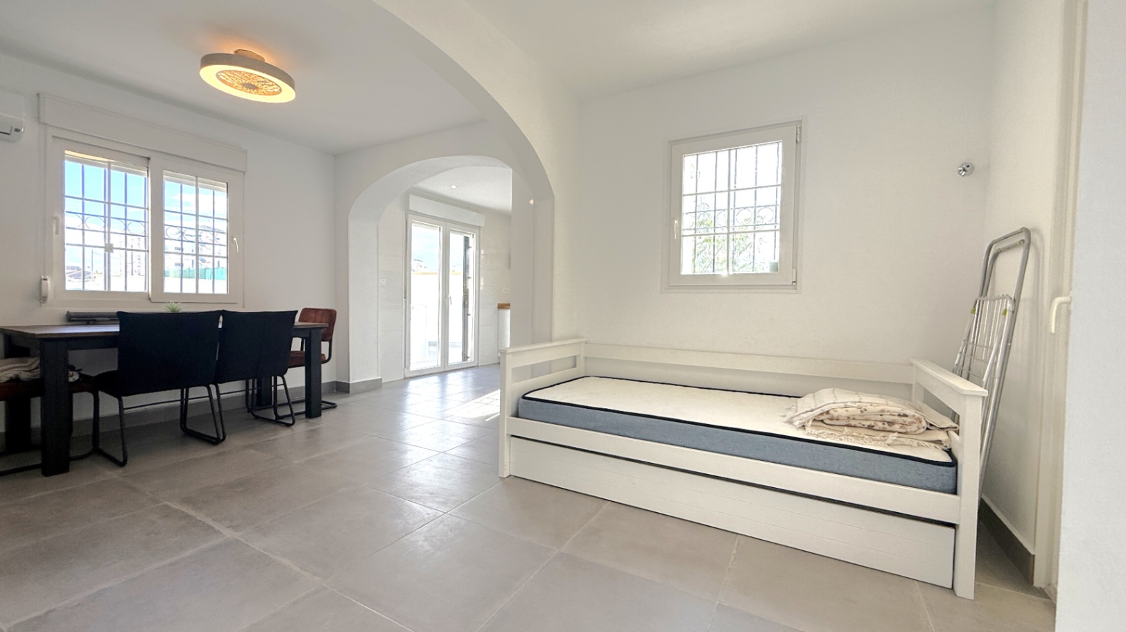 For sale - 2 Bedroom 2 Bathroom Town House in Orihuela - Inland  - Alicante