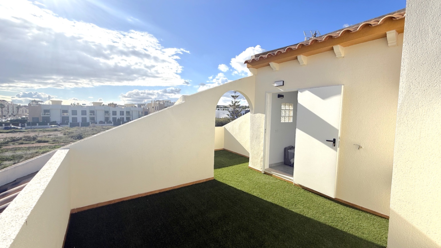 For sale - 2 Bedroom 2 Bathroom Town House in Orihuela - Inland  - Alicante