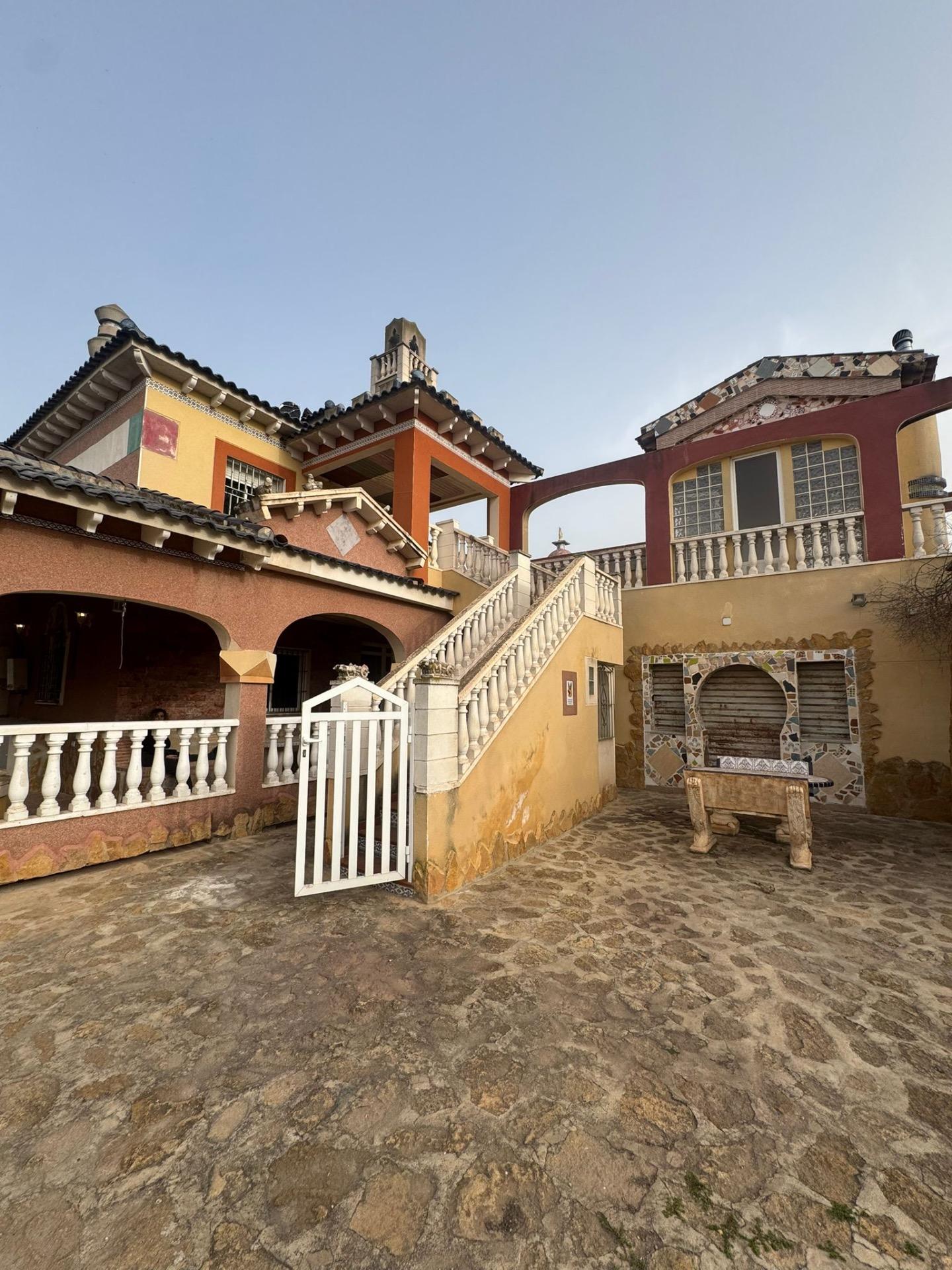 For sale - 5 Bedroom 3 Bathroom Villa in Orihuela - La Campaneta  - Alicante