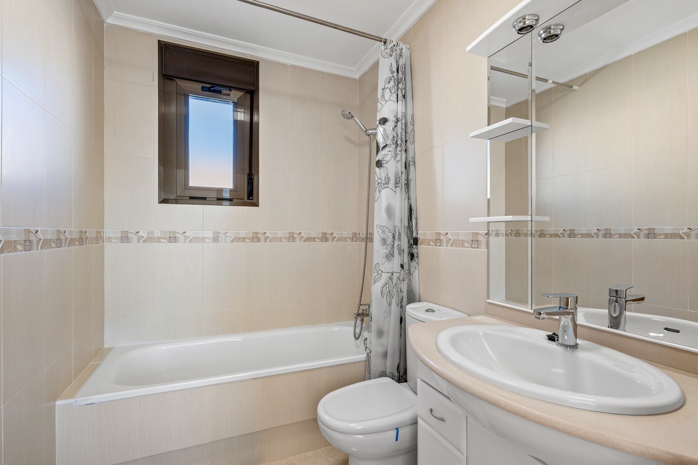 For sale - 3 Bedroom 3 Bathroom Town House in San Miguel de Salinas - Inland  - Alicante