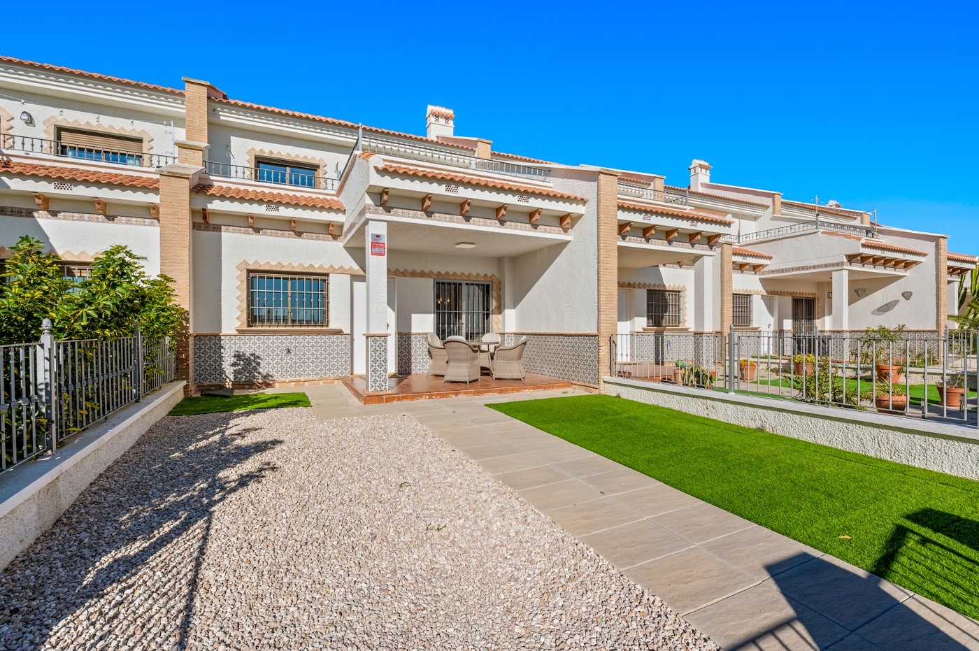 For sale - 3 Bedroom 3 Bathroom Town House in San Miguel de Salinas - Inland  - Alicante