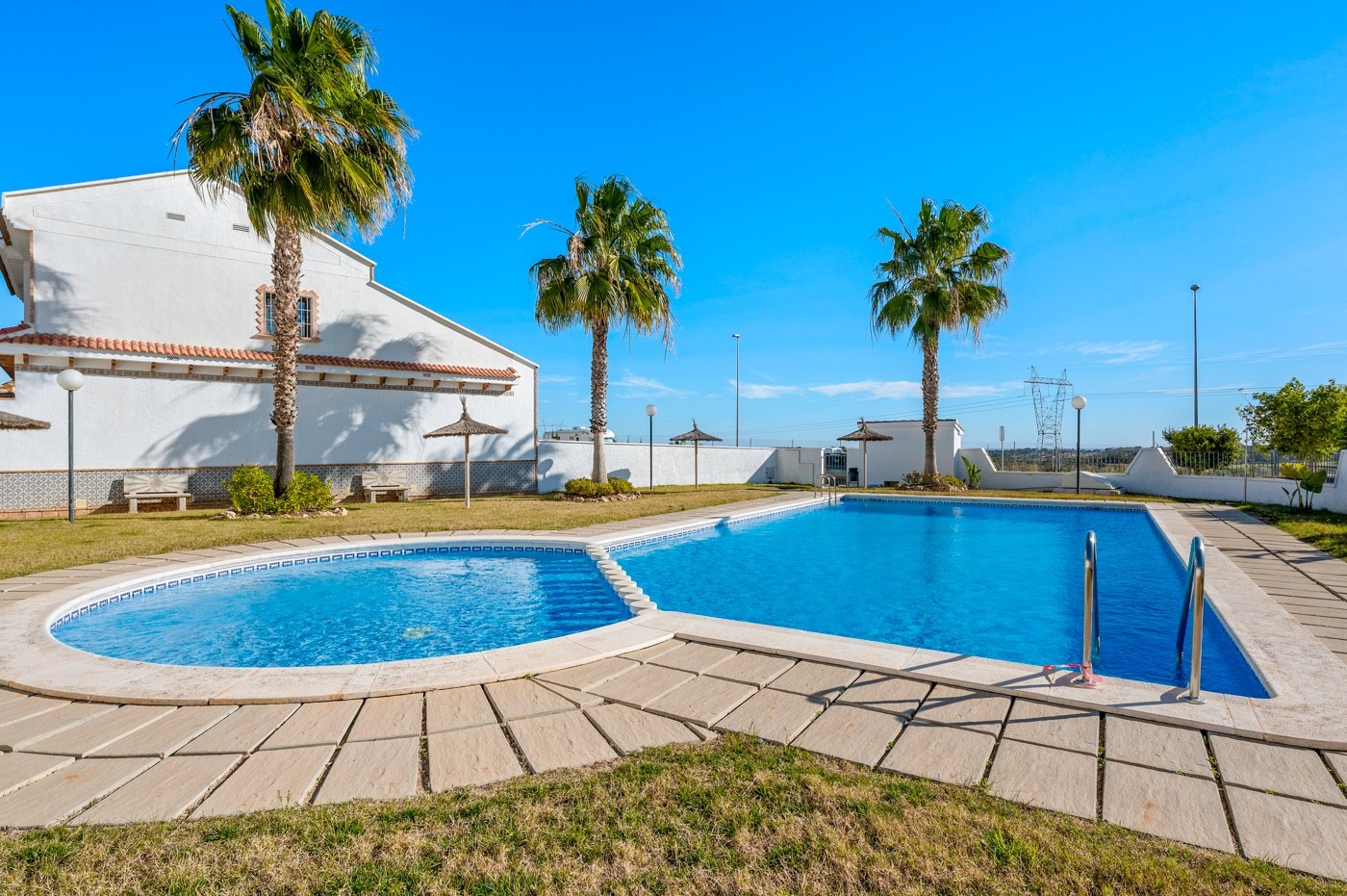 For sale - 3 Bedroom 3 Bathroom Town House in San Miguel de Salinas - Inland  - Alicante