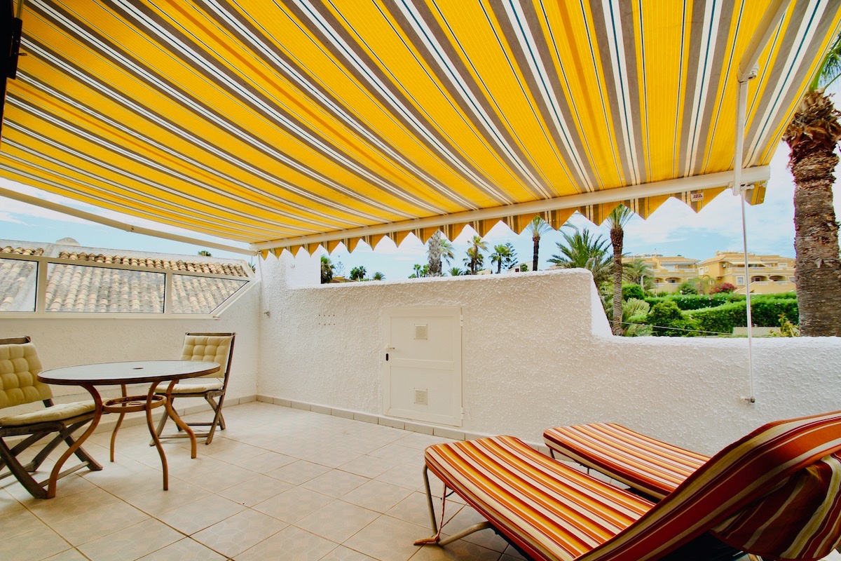 For sale - 4 Bedroom 2 Bathroom Town House in Orihuela Costa - Costa Blanca  - Alicante