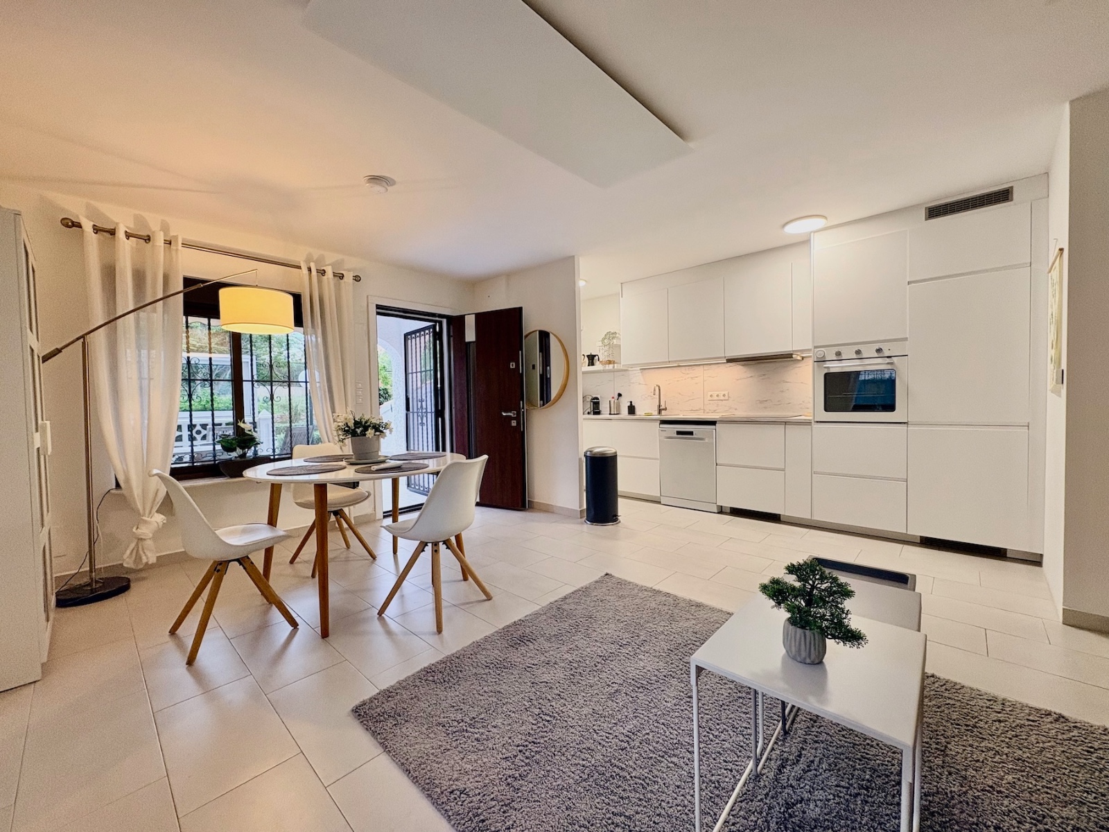 For sale - 4 Bedroom 2 Bathroom Town House in Orihuela Costa - Costa Blanca  - Alicante