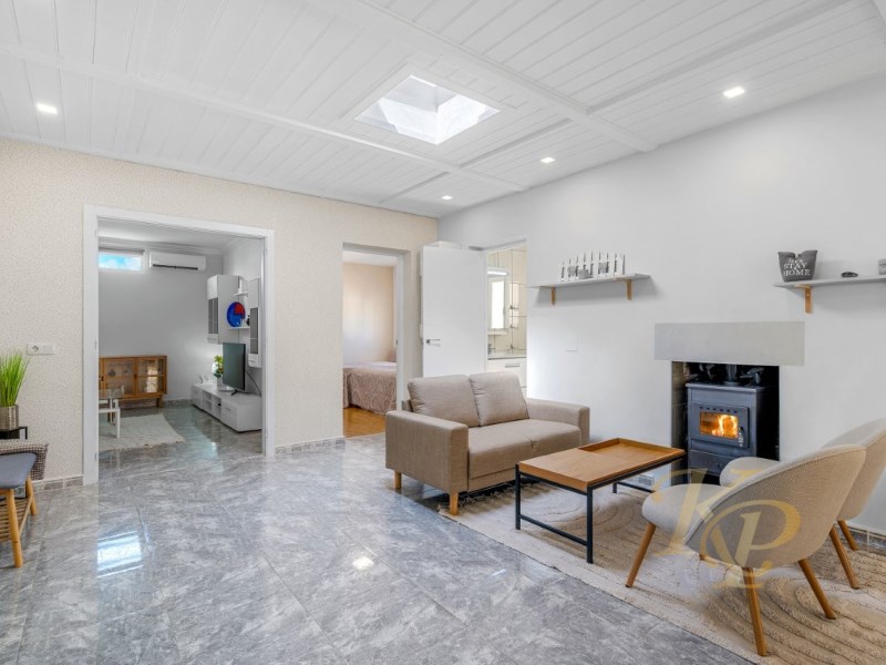 For sale - 7 Bedroom 3 Bathroom Villa in Rojales - Ciudad Quesada  - Alicante