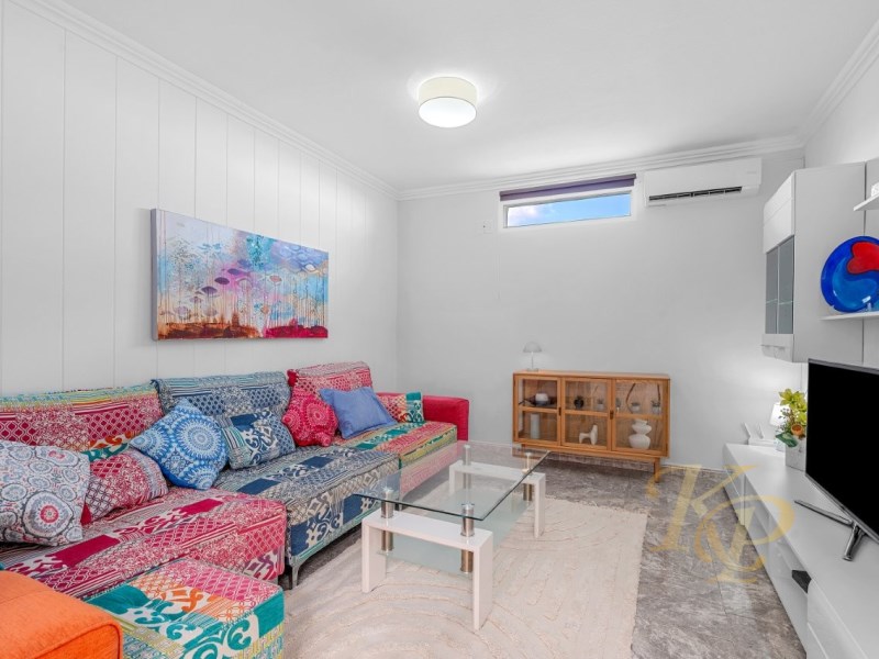 For sale - 7 Bedroom 3 Bathroom Villa in Rojales - Ciudad Quesada  - Alicante