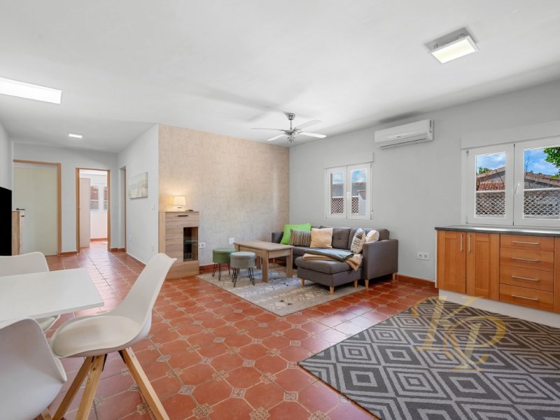 For sale - 7 Bedroom 3 Bathroom Villa in Rojales - Ciudad Quesada  - Alicante