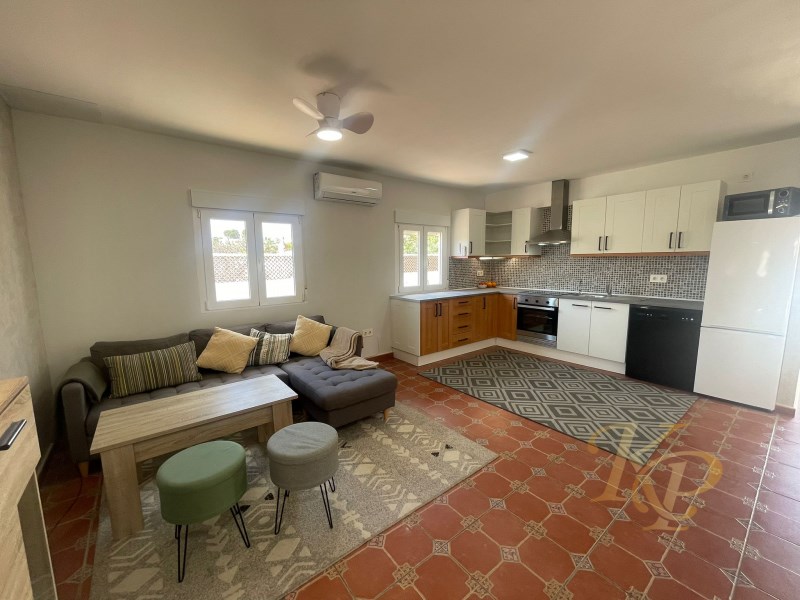 For sale - 7 Bedroom 3 Bathroom Villa in Rojales - Ciudad Quesada  - Alicante