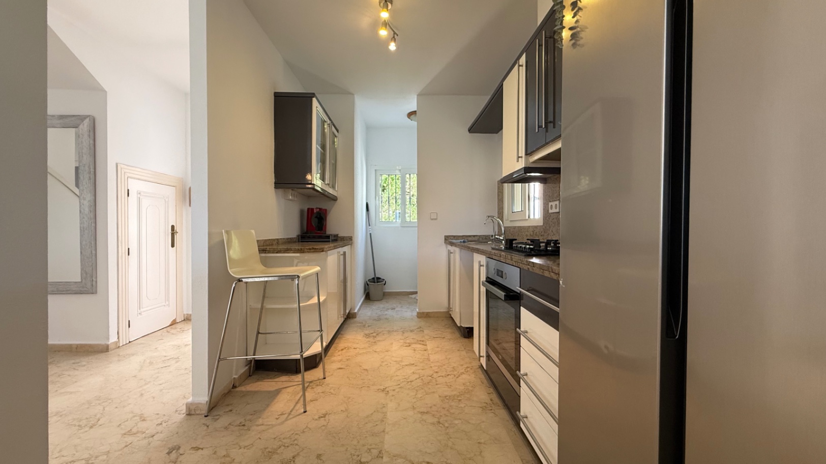 For sale - 4 Bedroom 2 Bathroom Villa in Orihuela - Inland  - Alicante