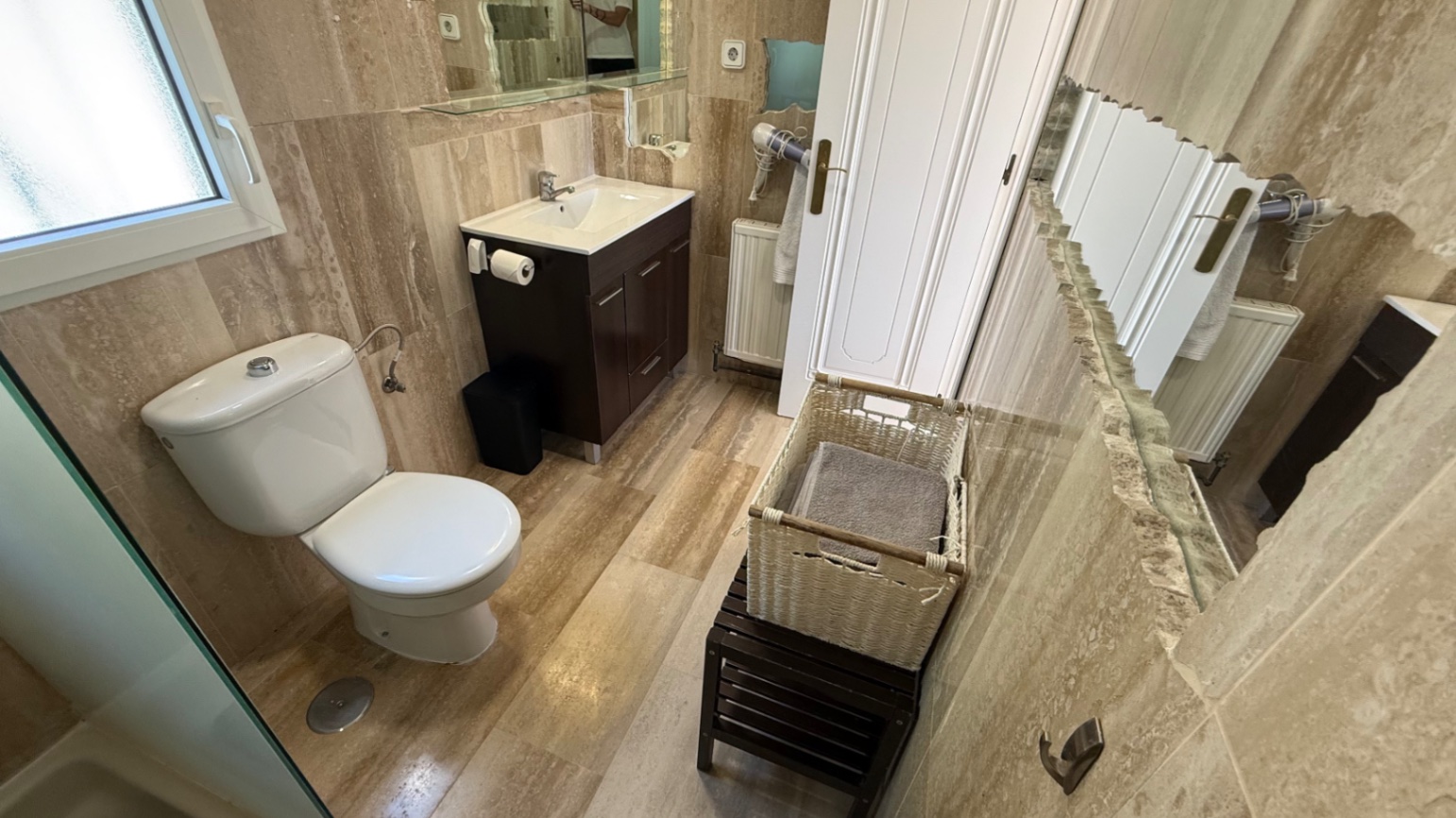 For sale - 4 Bedroom 2 Bathroom Villa in Orihuela - Inland  - Alicante